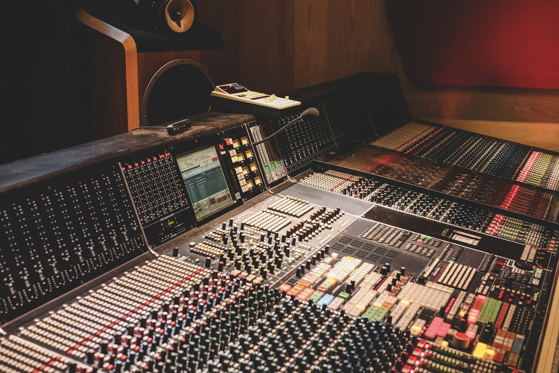 Console de mixage éclairée