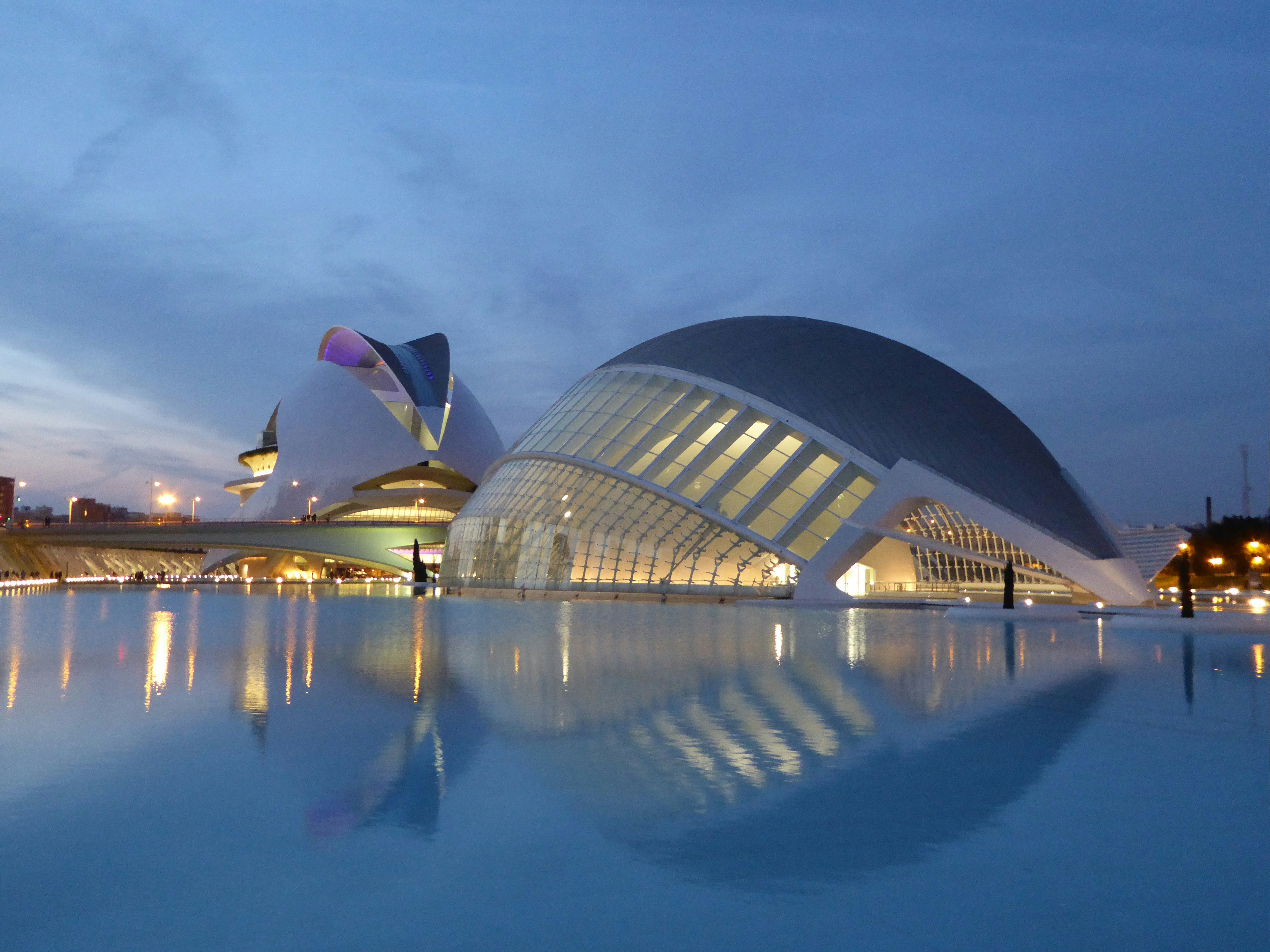 Drawing Science: The Art of Visual Communication in Environmental and Space Science