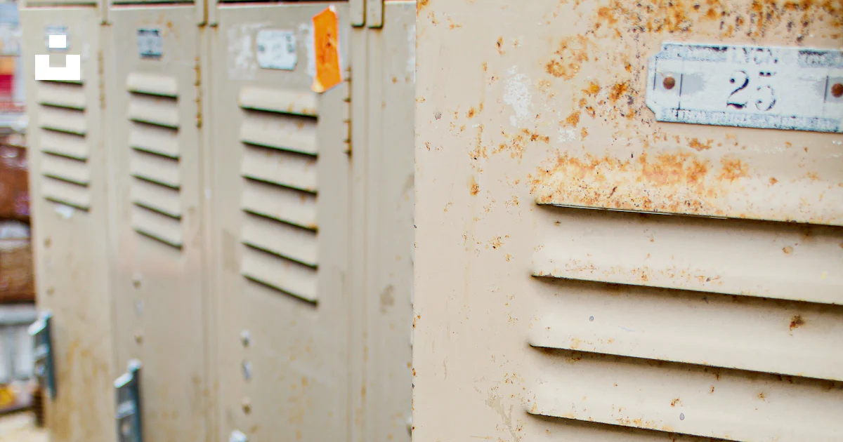 Beige Locker Graphics Beige locker photo – Free School Image on Unsplash