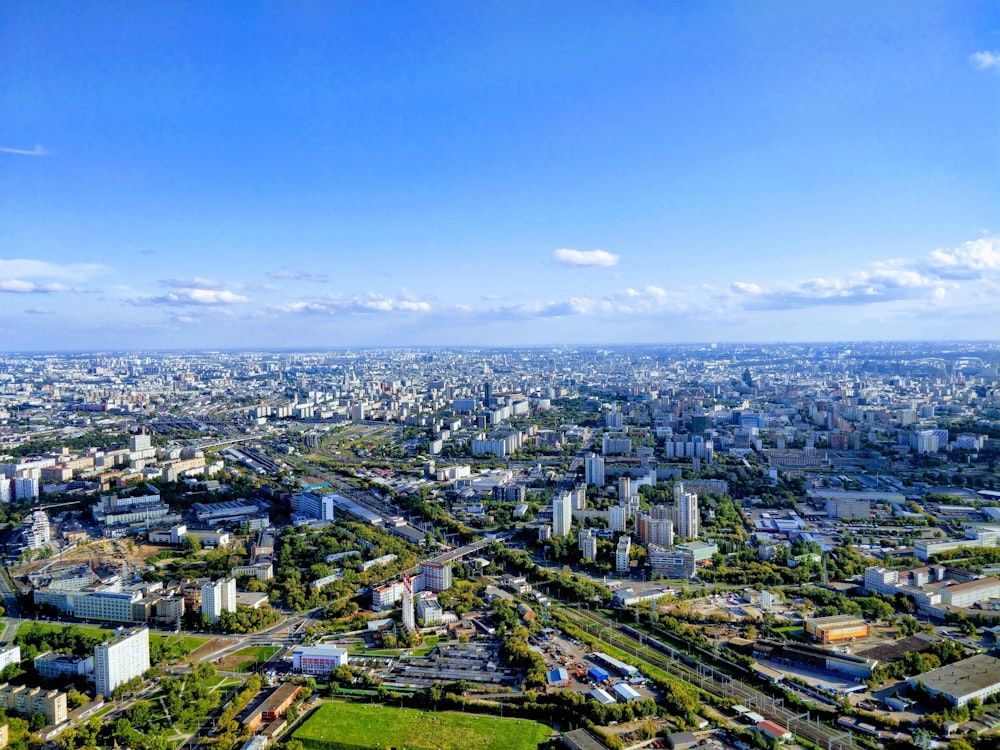 foto aerea del paisaje urbano
