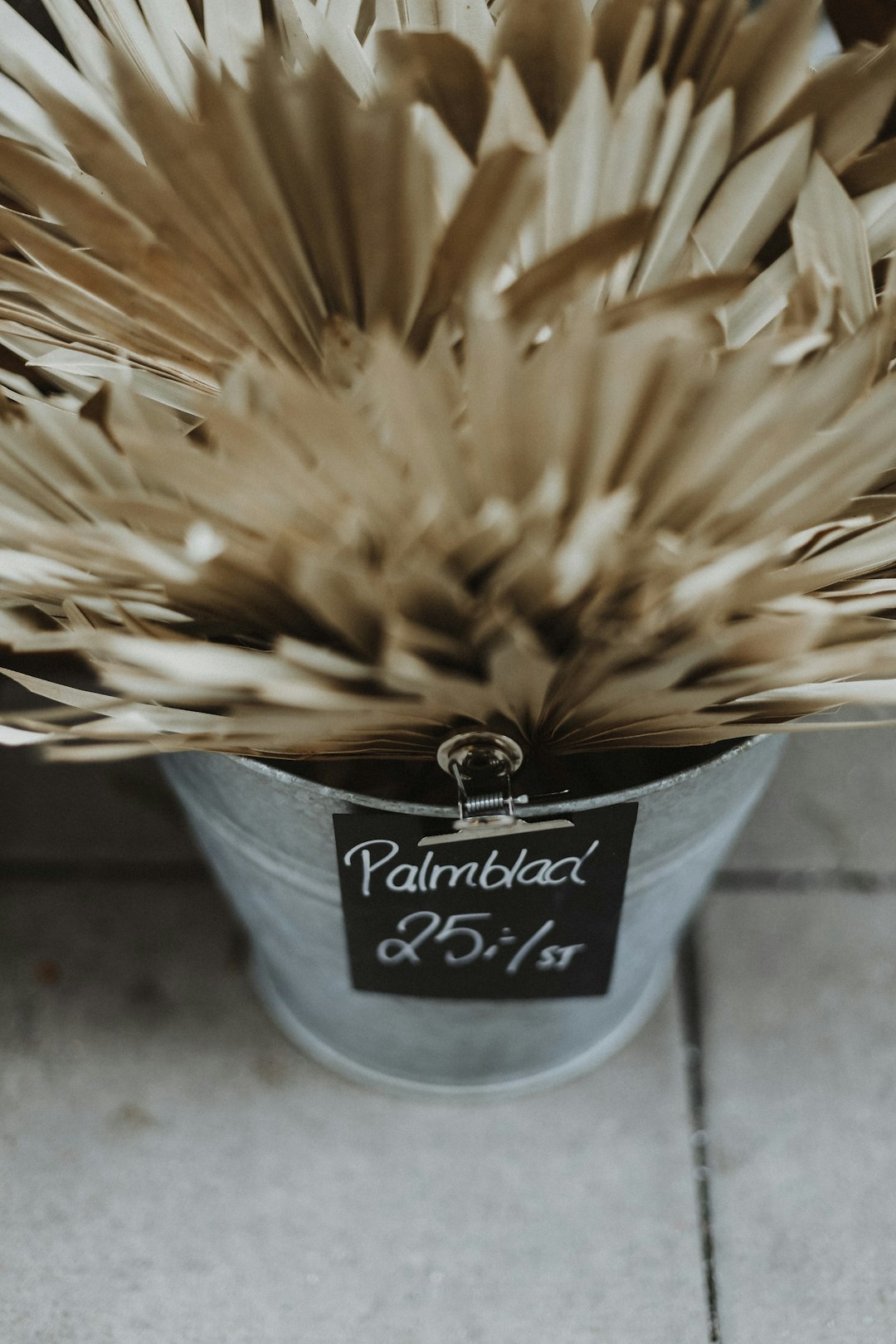 brown decor on grey bucket