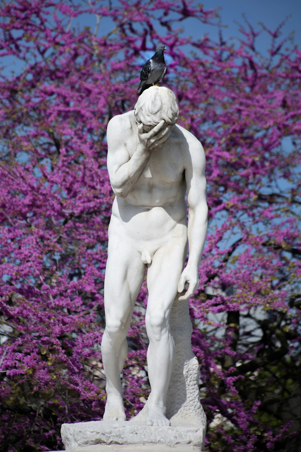 facepalm statue