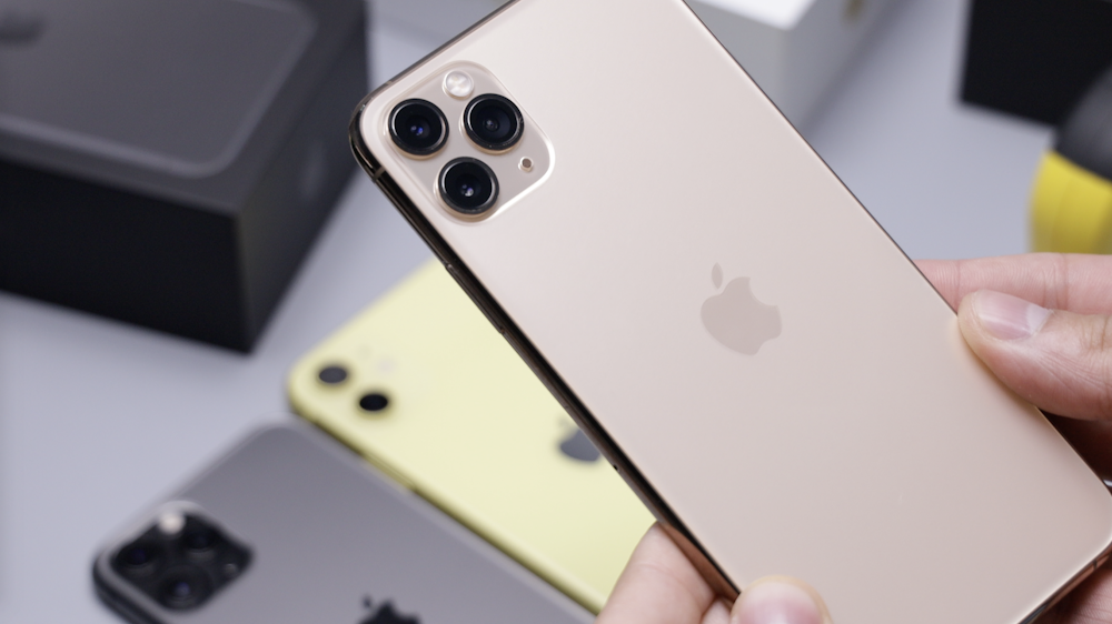 Gold Iphone 11 Pro Pictures Download Free Images On Unsplash