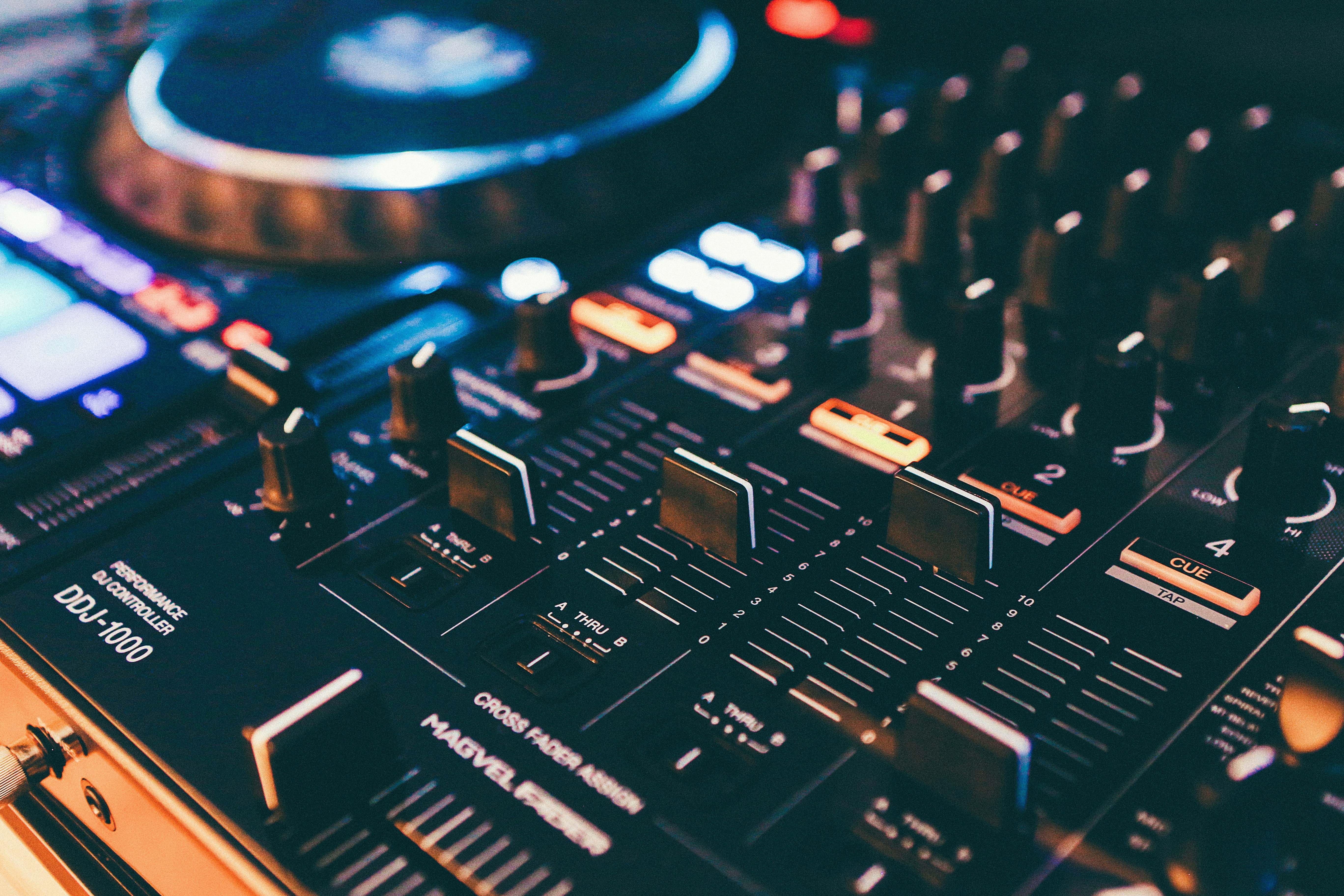 Photo by nickkarvounis