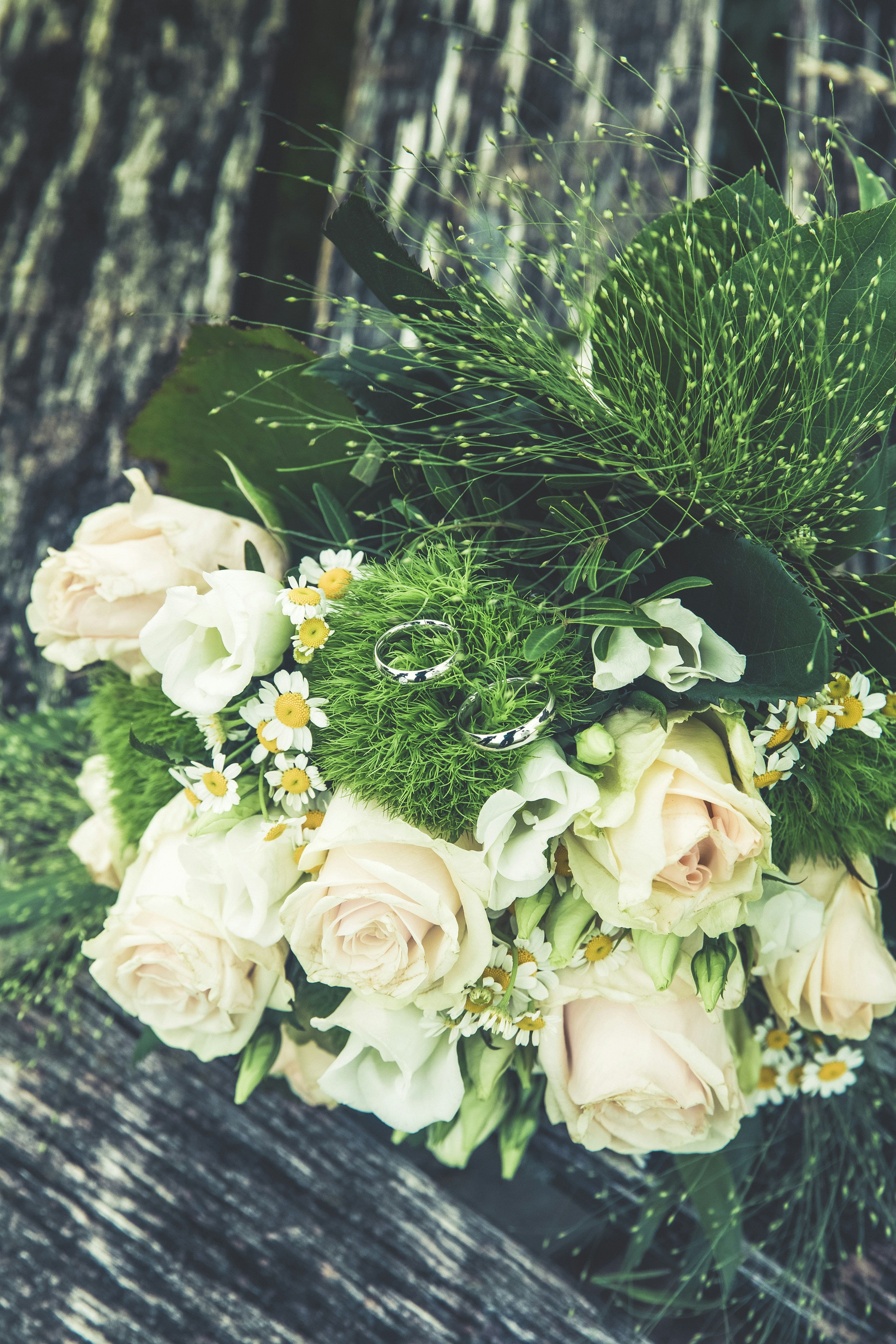 Photo by markusspiske