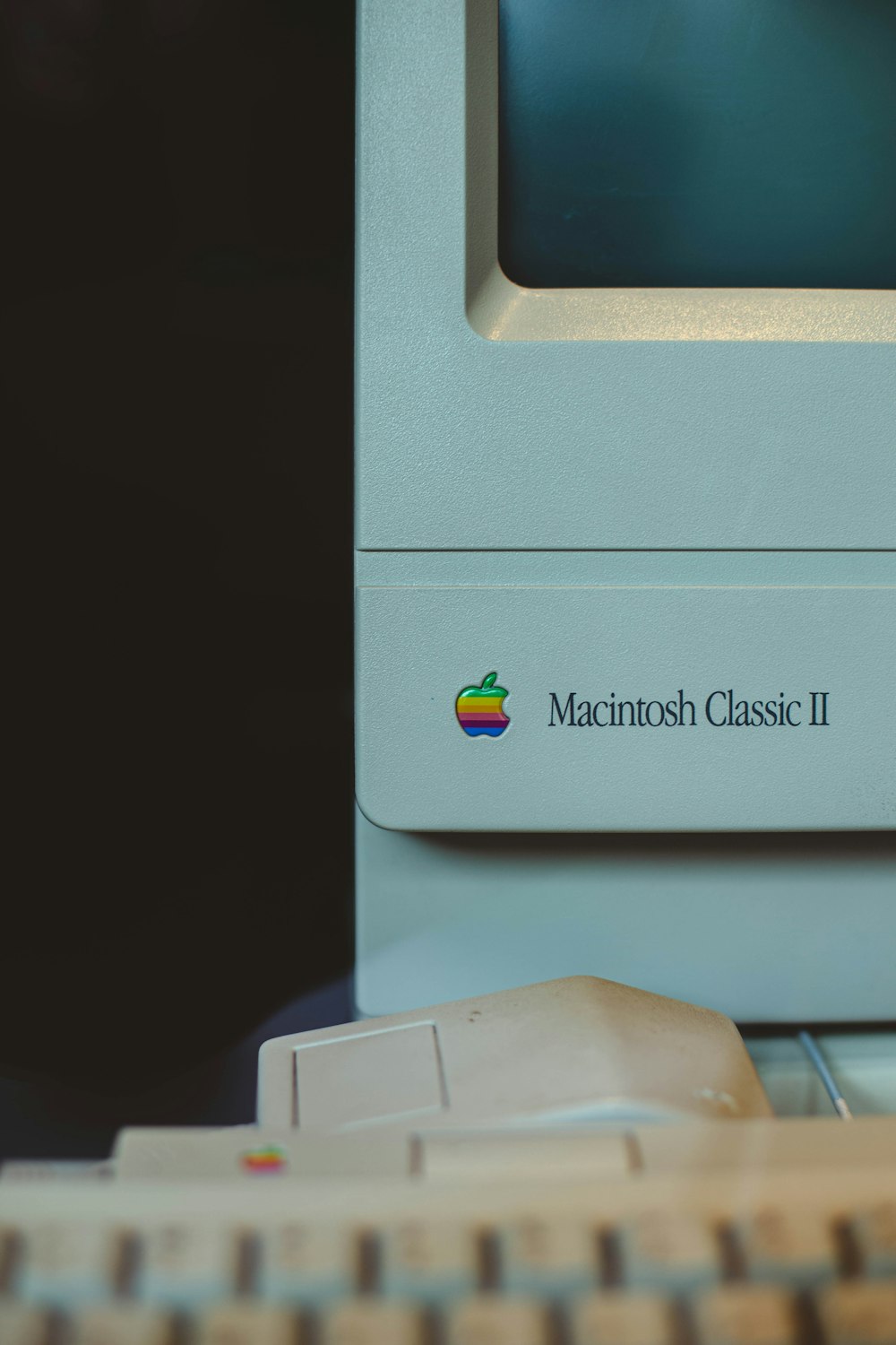 white Apple Macintosh classic II monitor