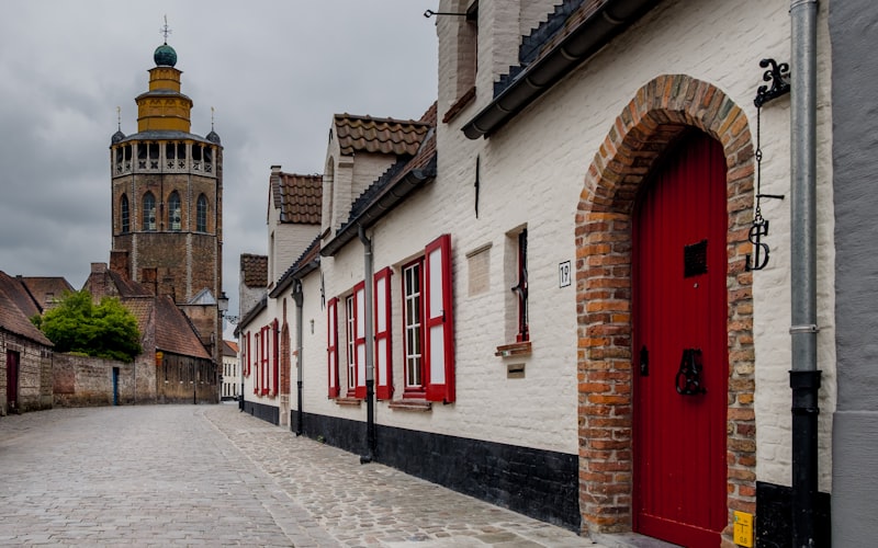 Hidden Backstreets Tour — Bruges