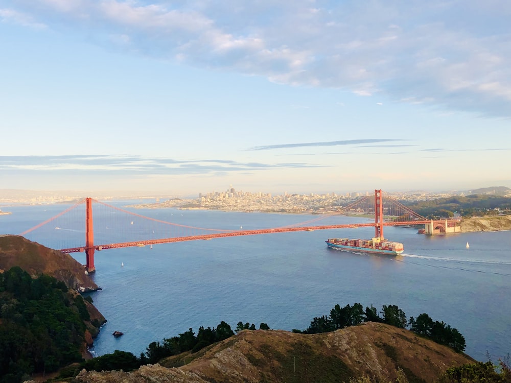 golden gate bridge during daytime