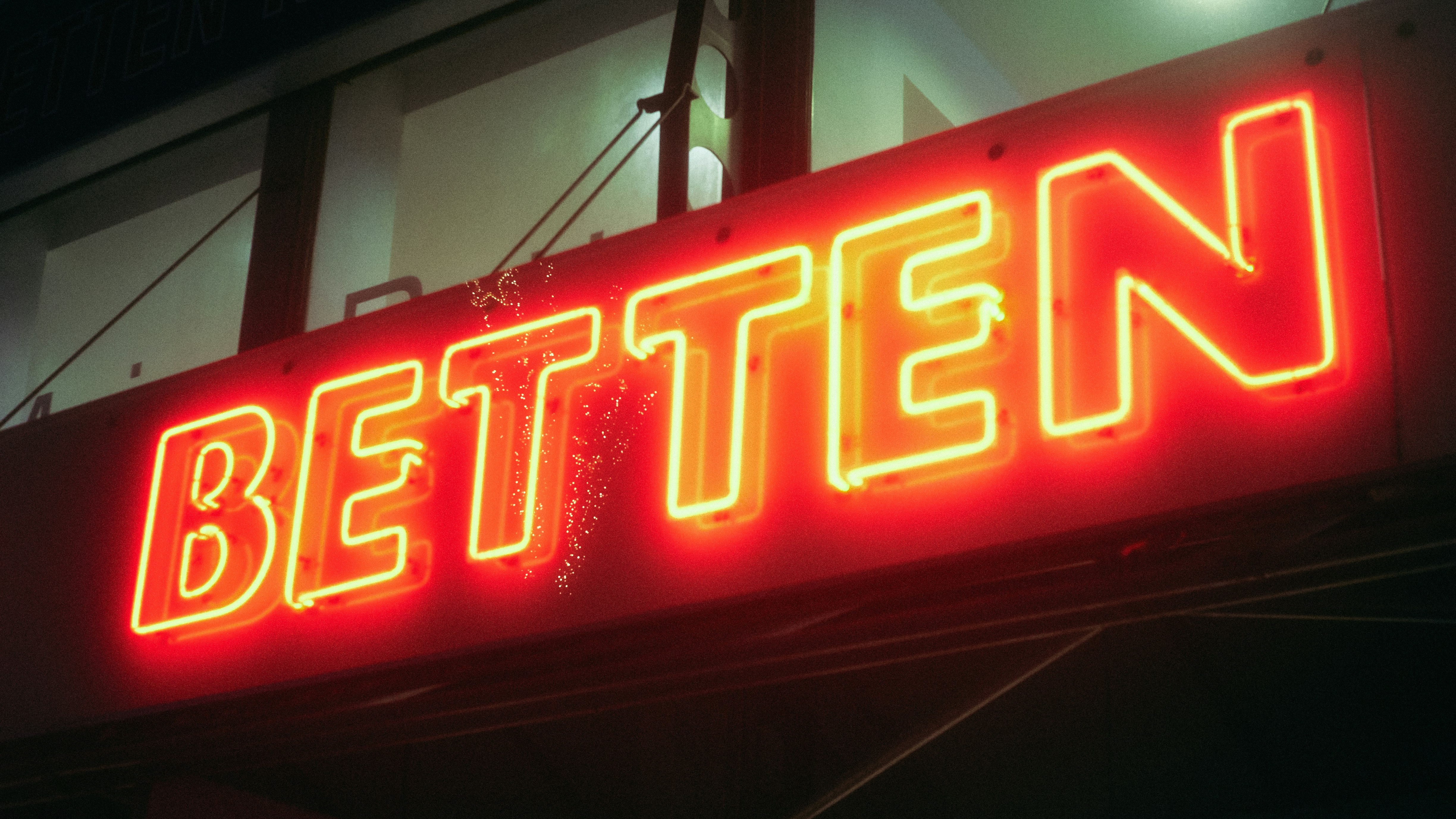 Betten neon sign at night