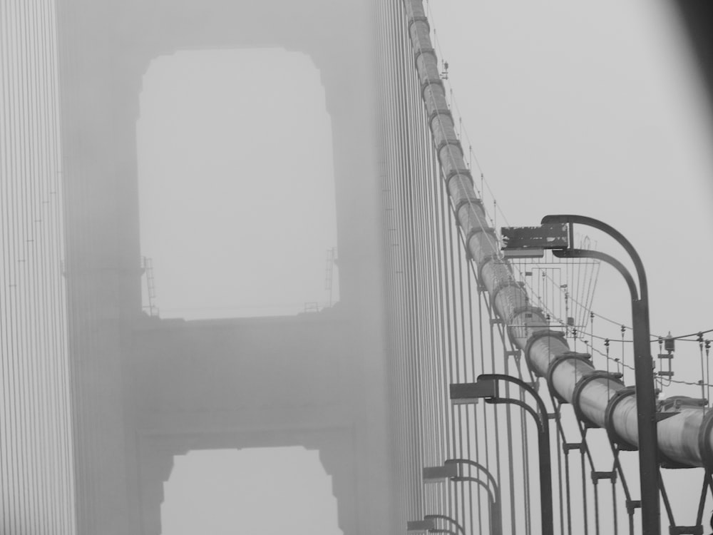 Ein nebliger Blick auf die Golden Gate Bridge