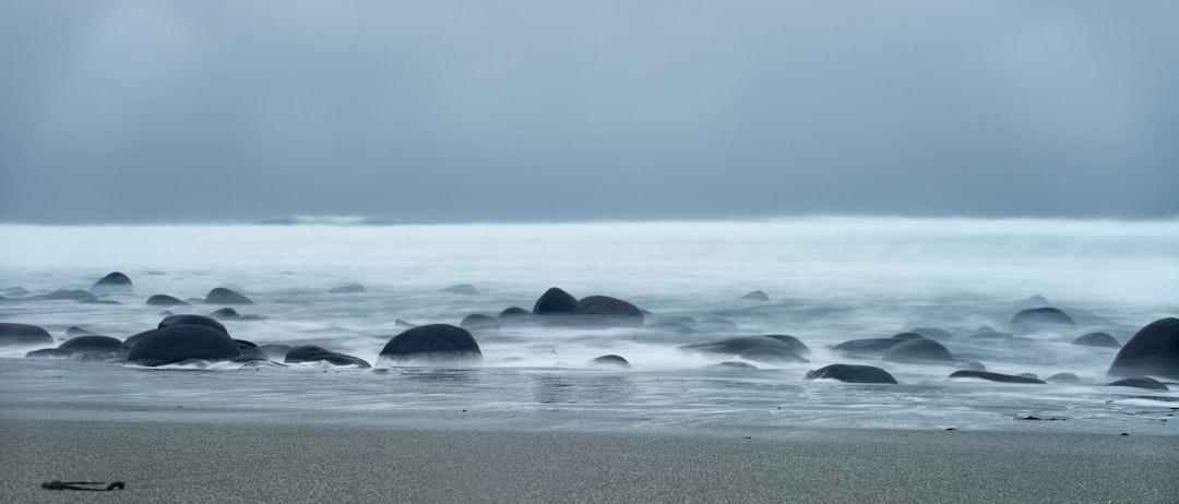 wavy ocean during daytime