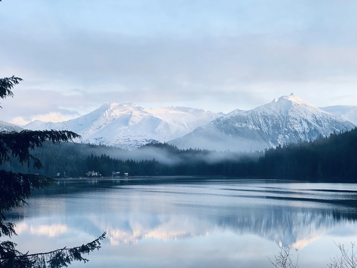 mountain ranges near lake