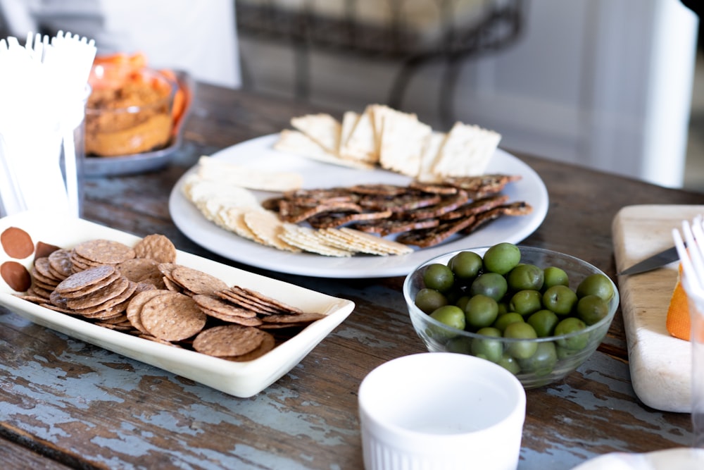 plate of cookie on wooden table