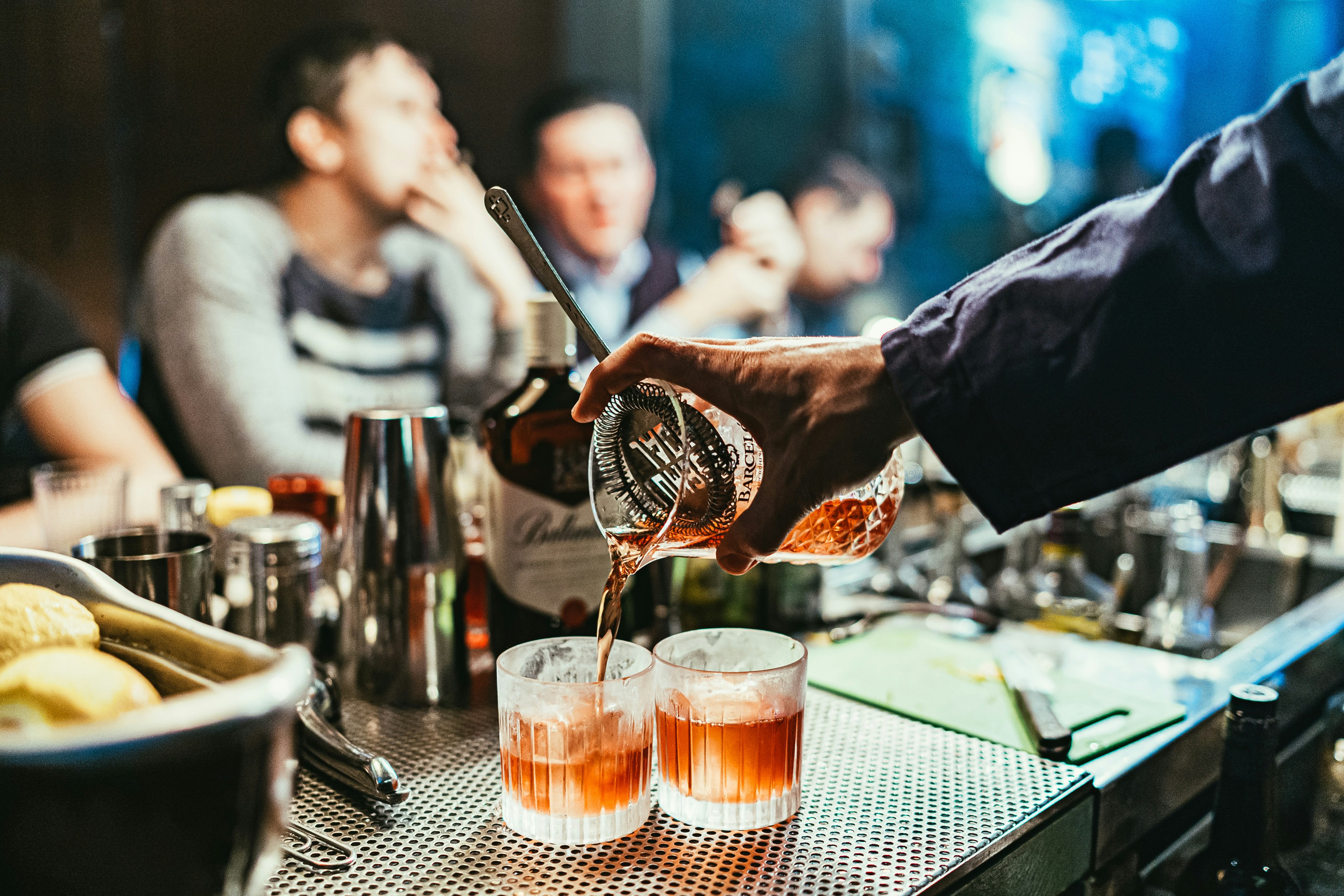 great photo recipe,how to photograph bar drinks alcohol beverage cocktail; man pouring drink