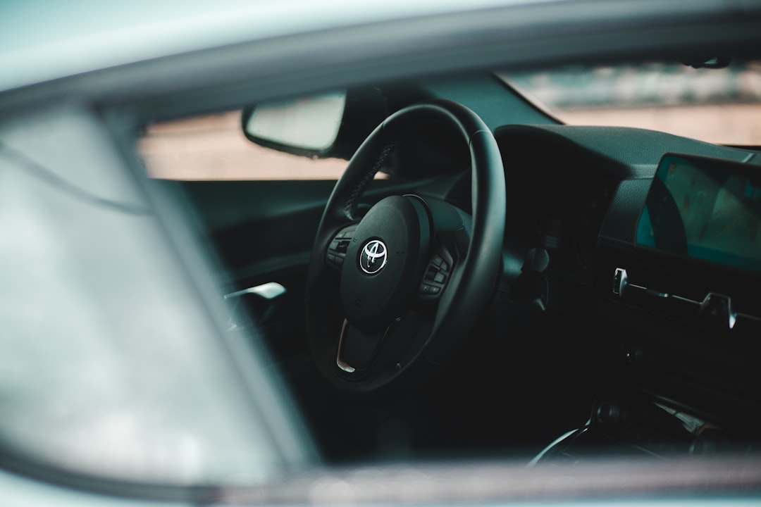 black Toyota steering wheel