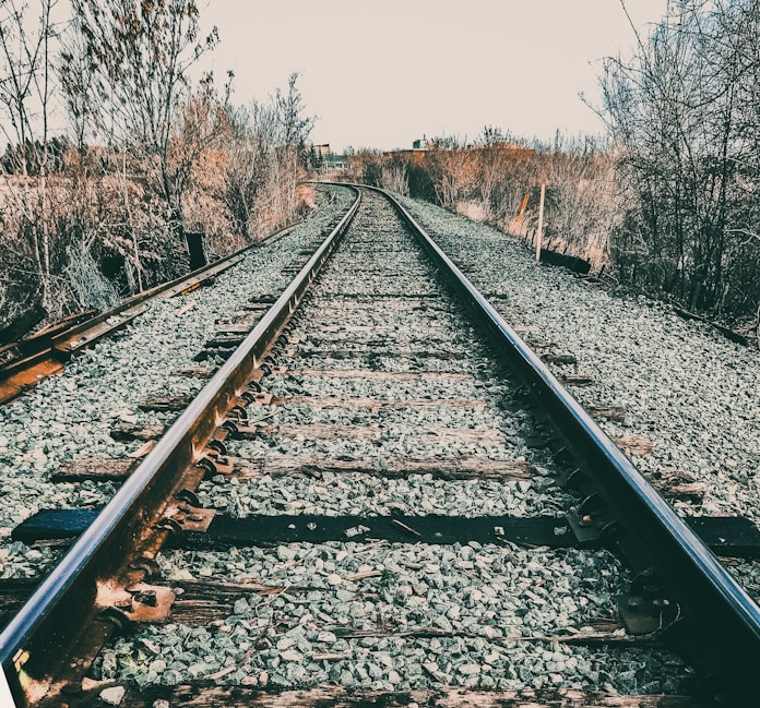 grey and brown railway