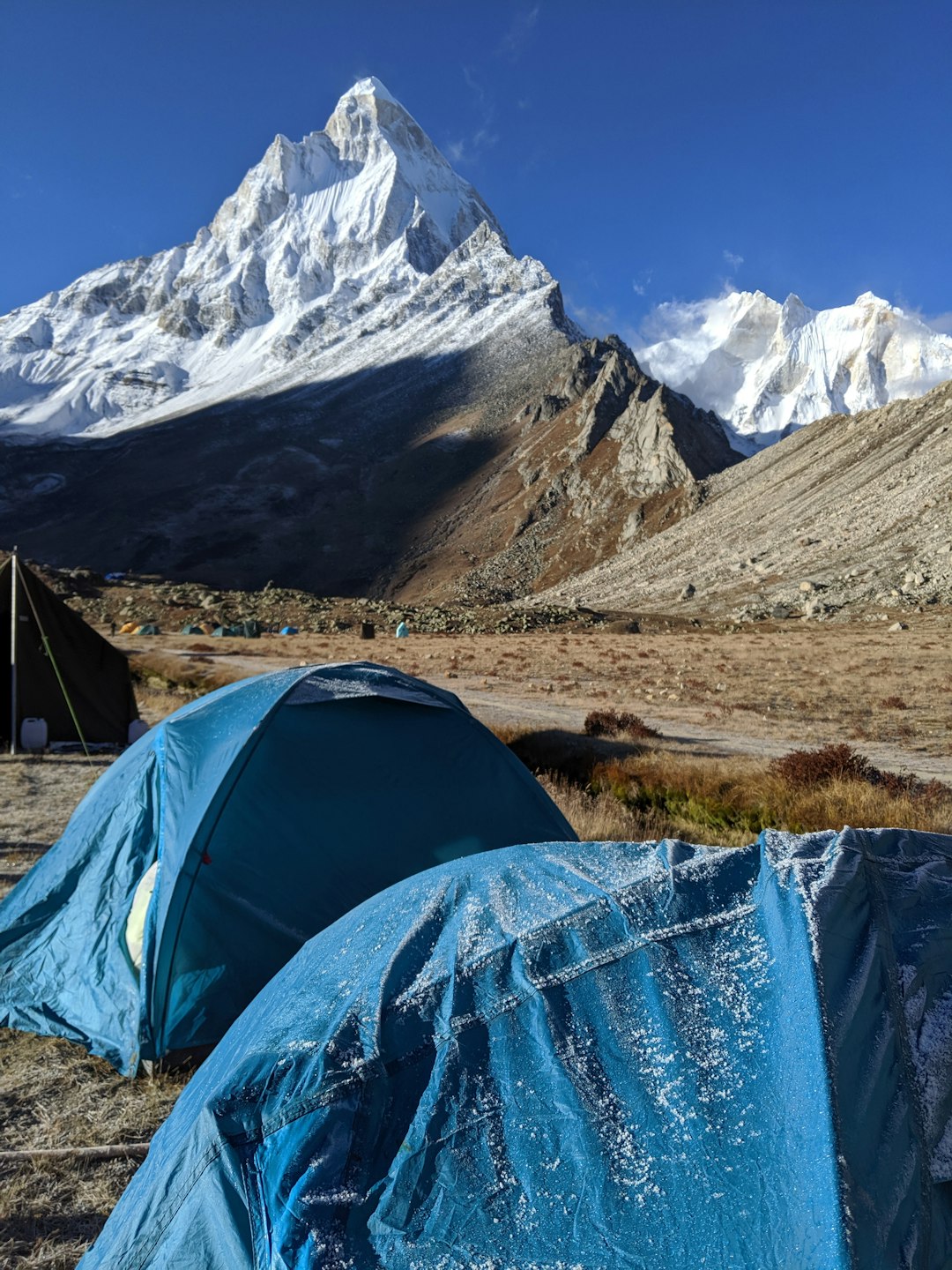 travelers stories about Mountain range in Tapovan, India