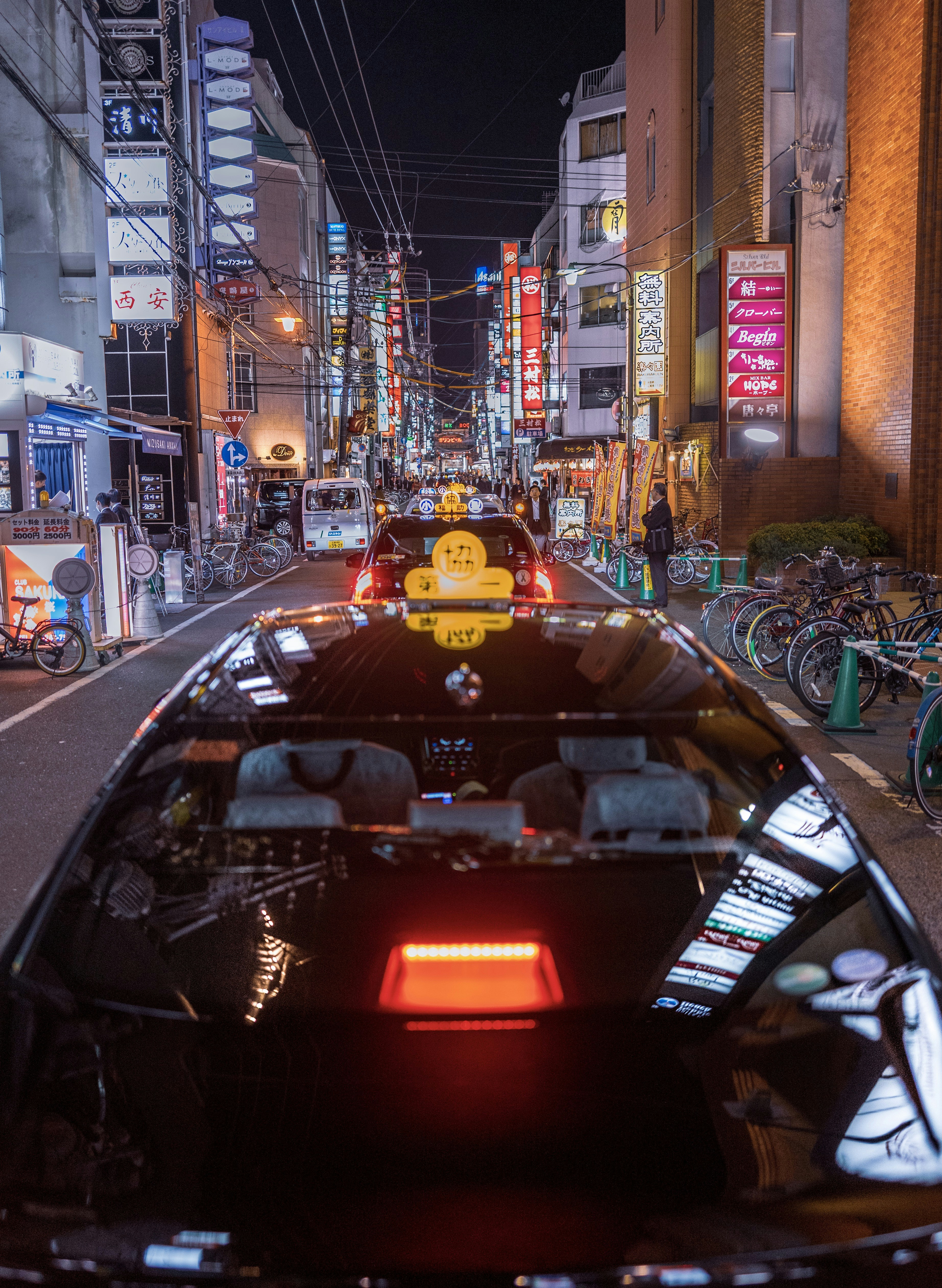 Leica Q (Typ 116) sample photo. Vehicles on road at photography