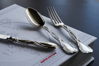 grey stainless steel cutlery set