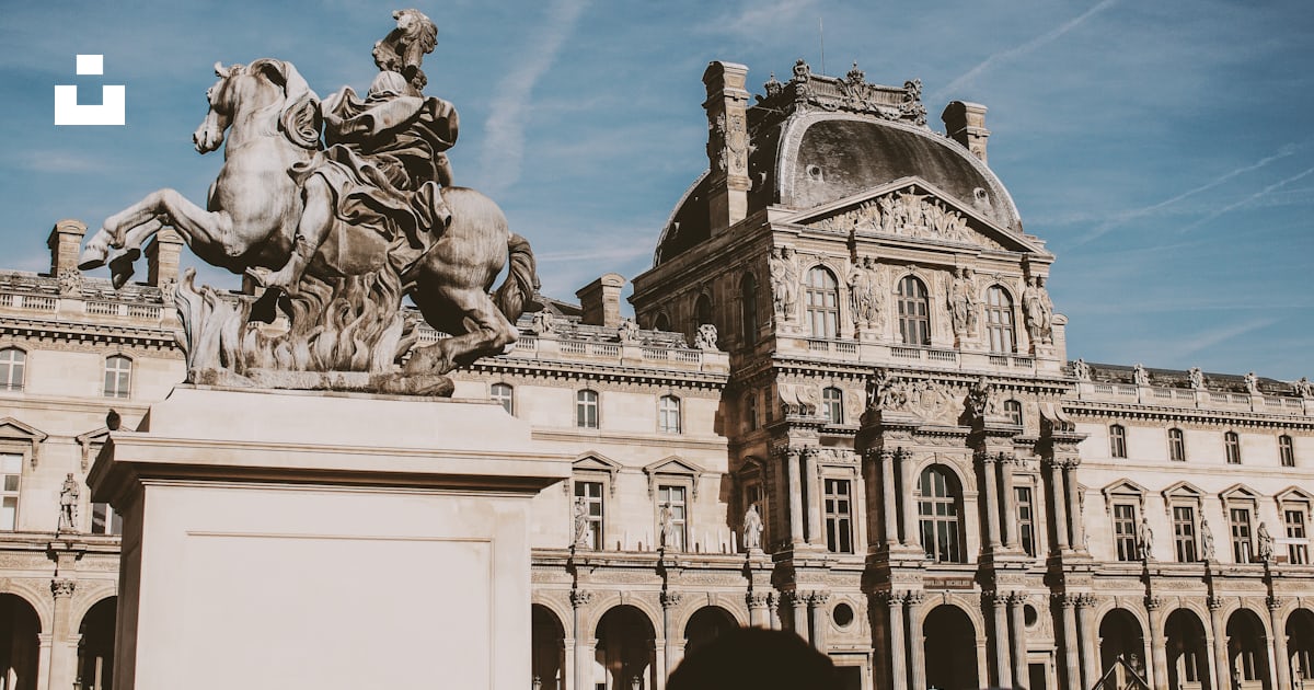 Man riding horse statue photo – Free Louvre museum Image on Unsplash