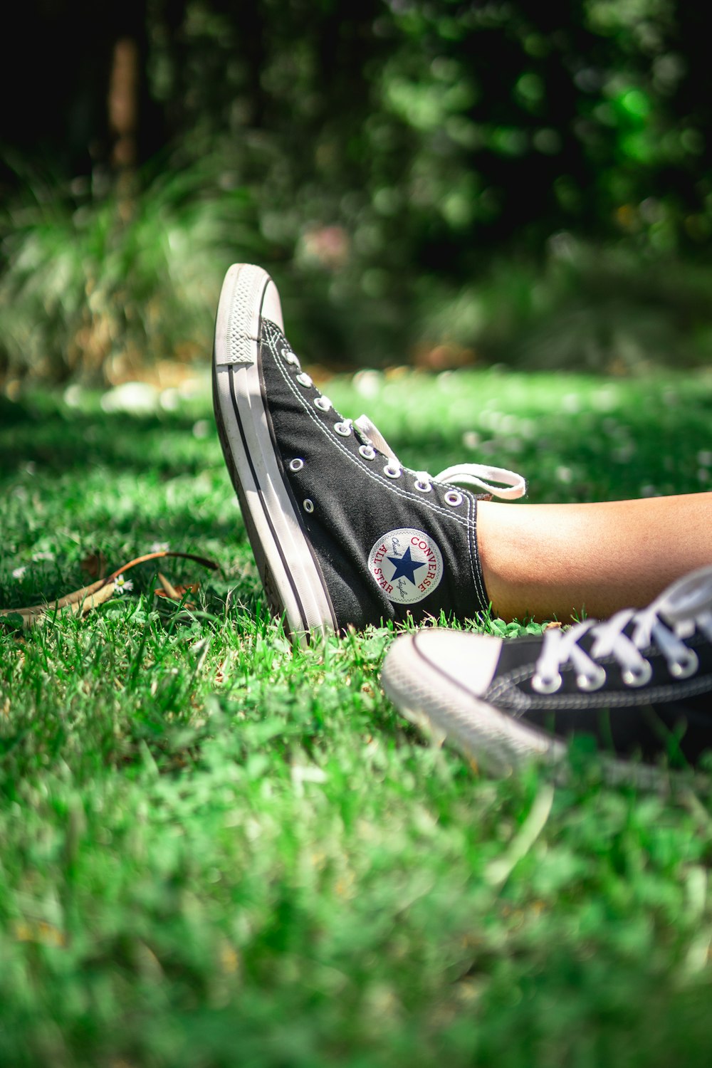 Black converse all star high-top shoes photo – Free New zealand Image on  Unsplash