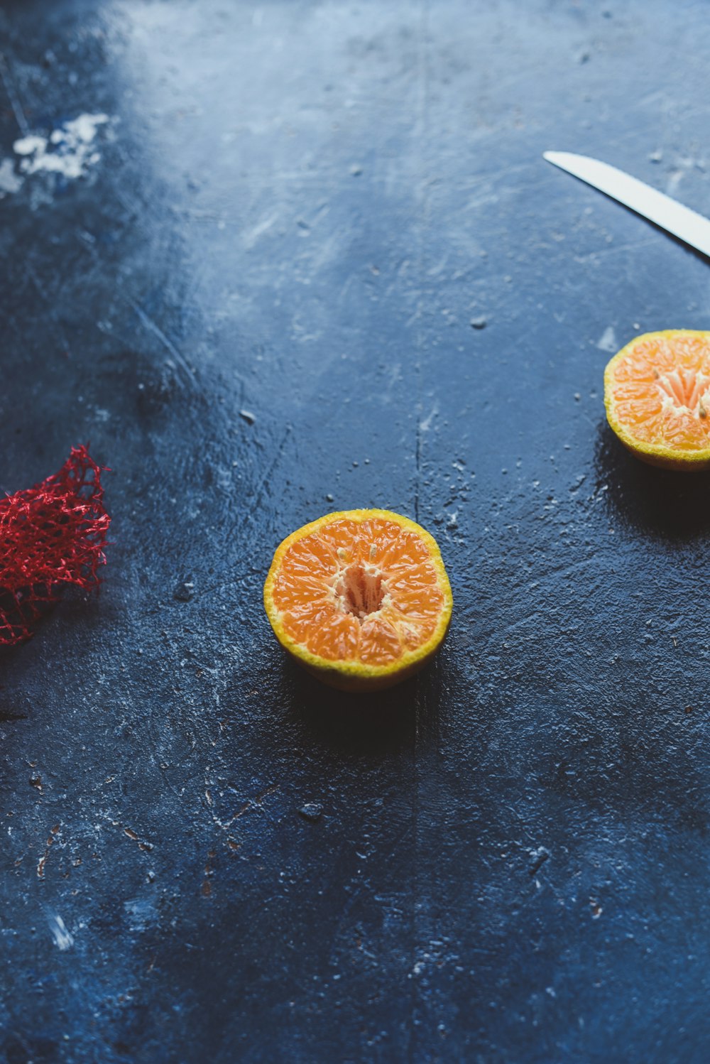 sliced citrus fruit