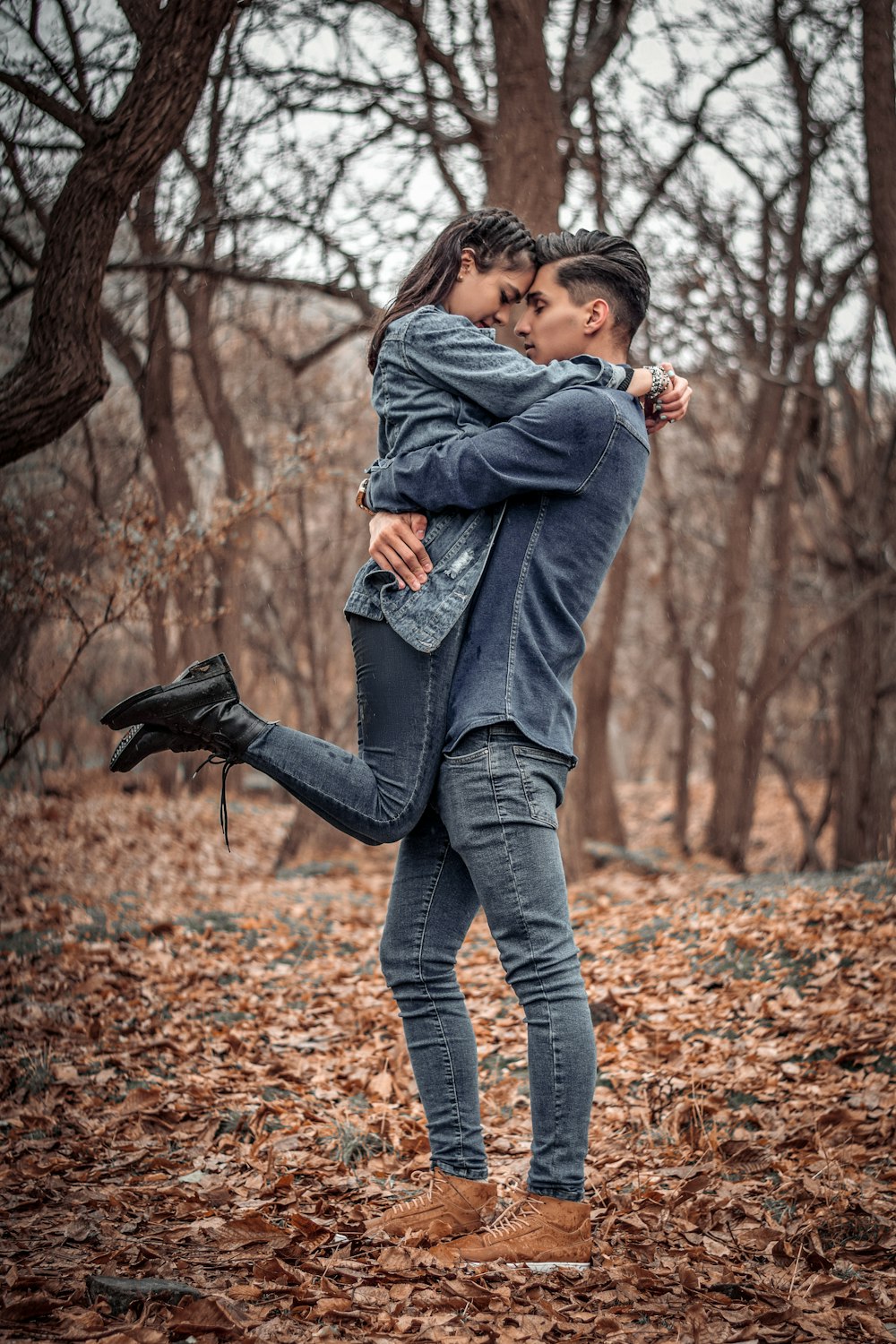 couple hugging photograph