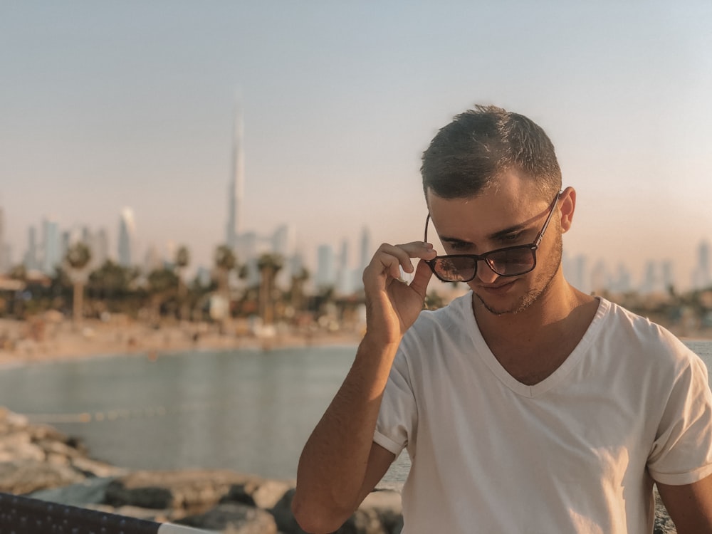 man wearing V-neck shirt