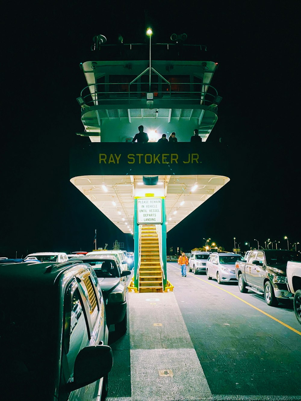 Edificio de Ray Stoker Jr. por la noche