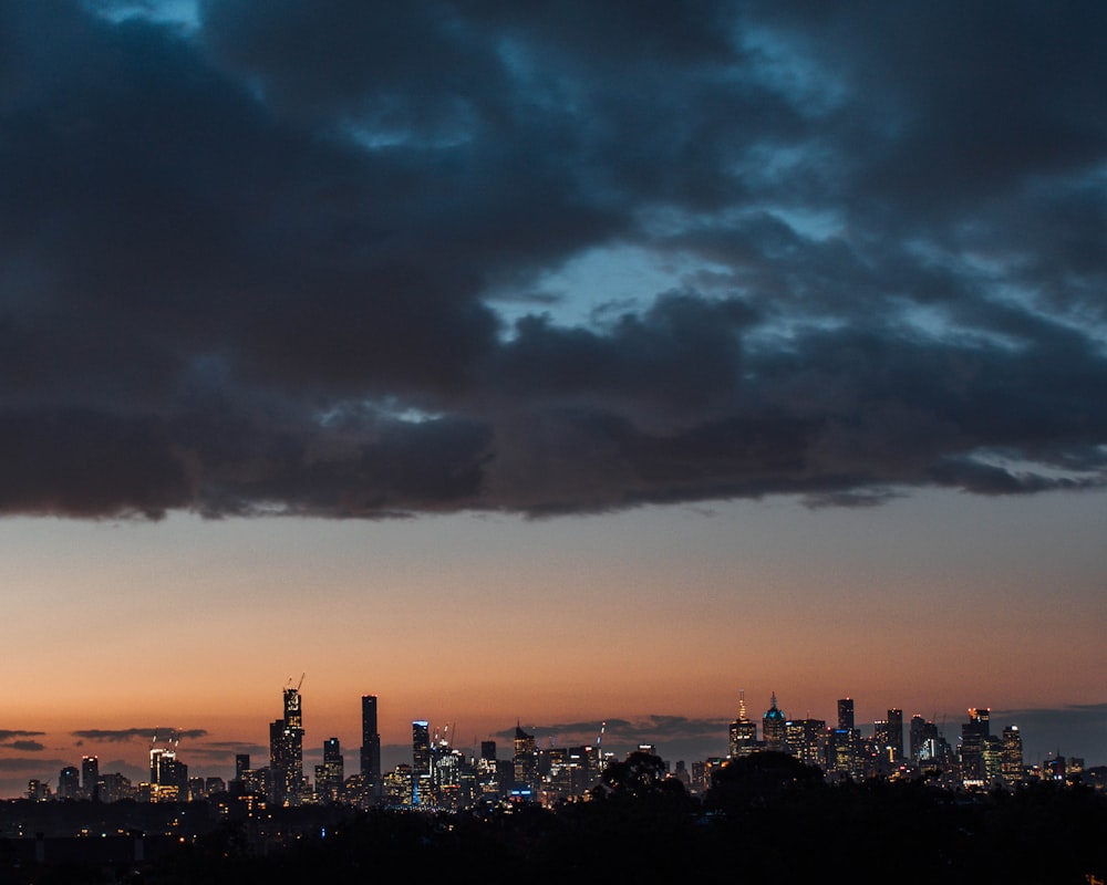 silhouette city scenery