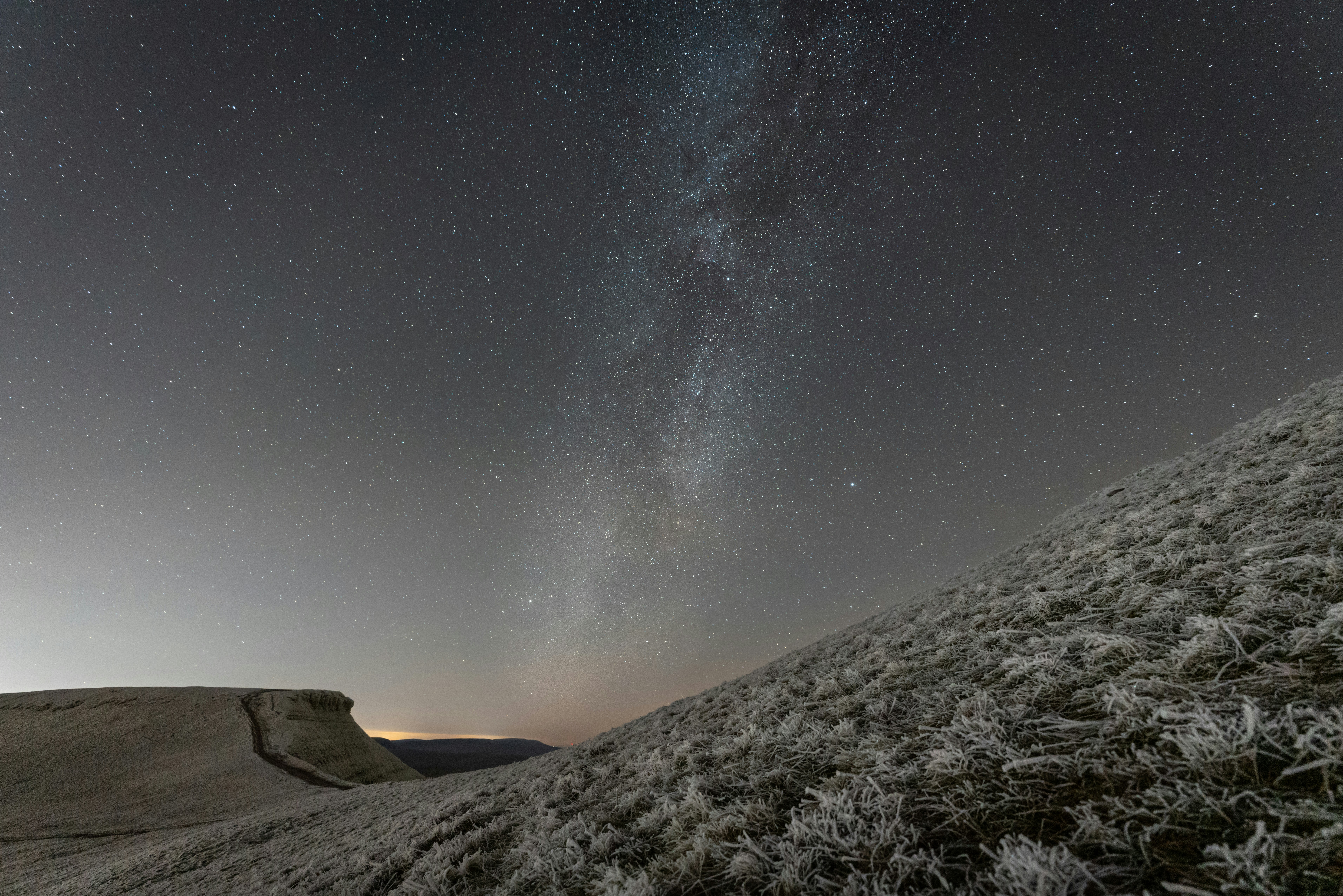 A wintery shot of the Galactic core nestled between Corn Du and Pen Y Fan. The highest peaks in South Wales. 