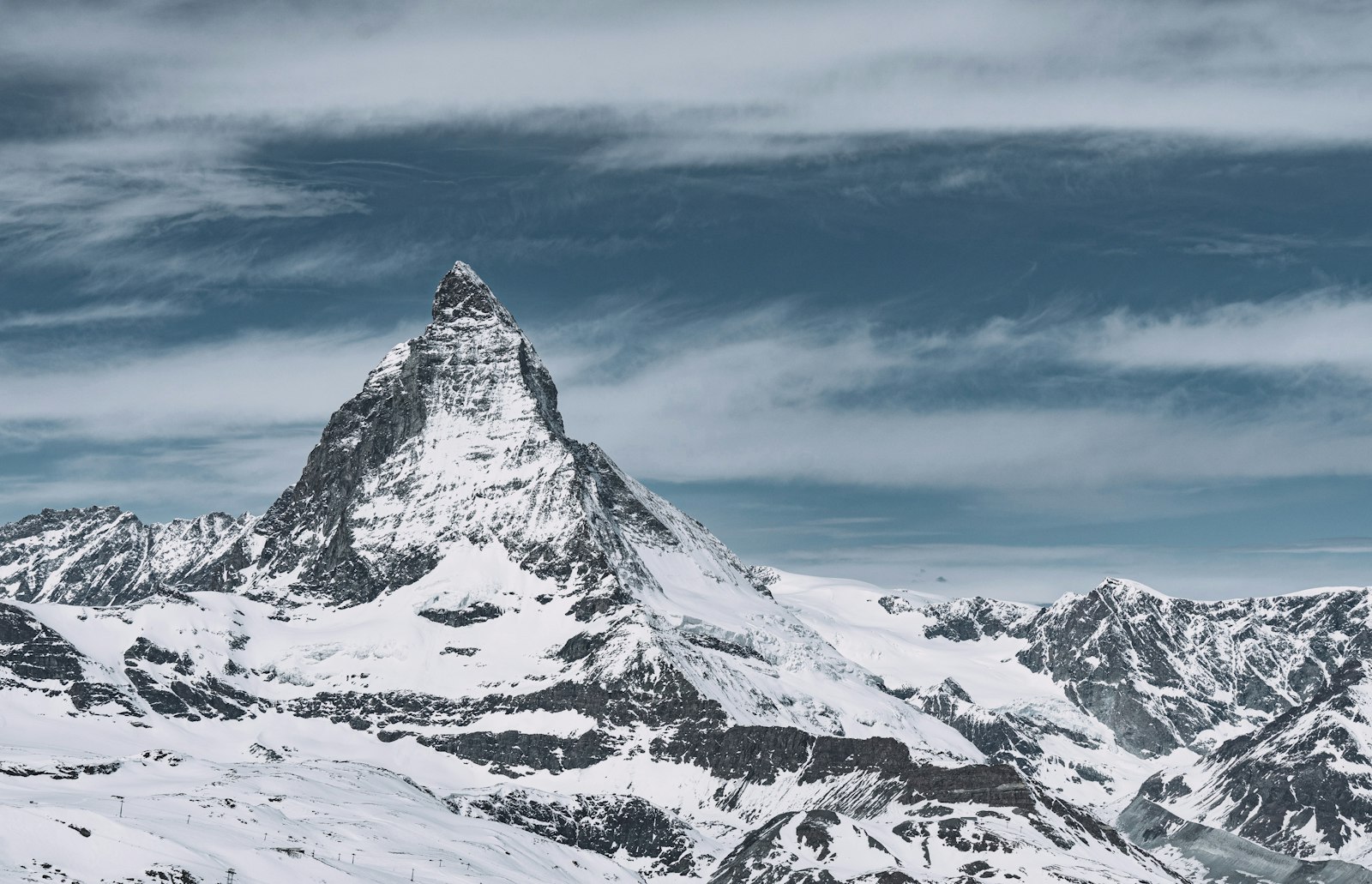 Sony a7 + Sony FE 70-200mm F4 G OSS sample photo. Icy mountain scenery photography