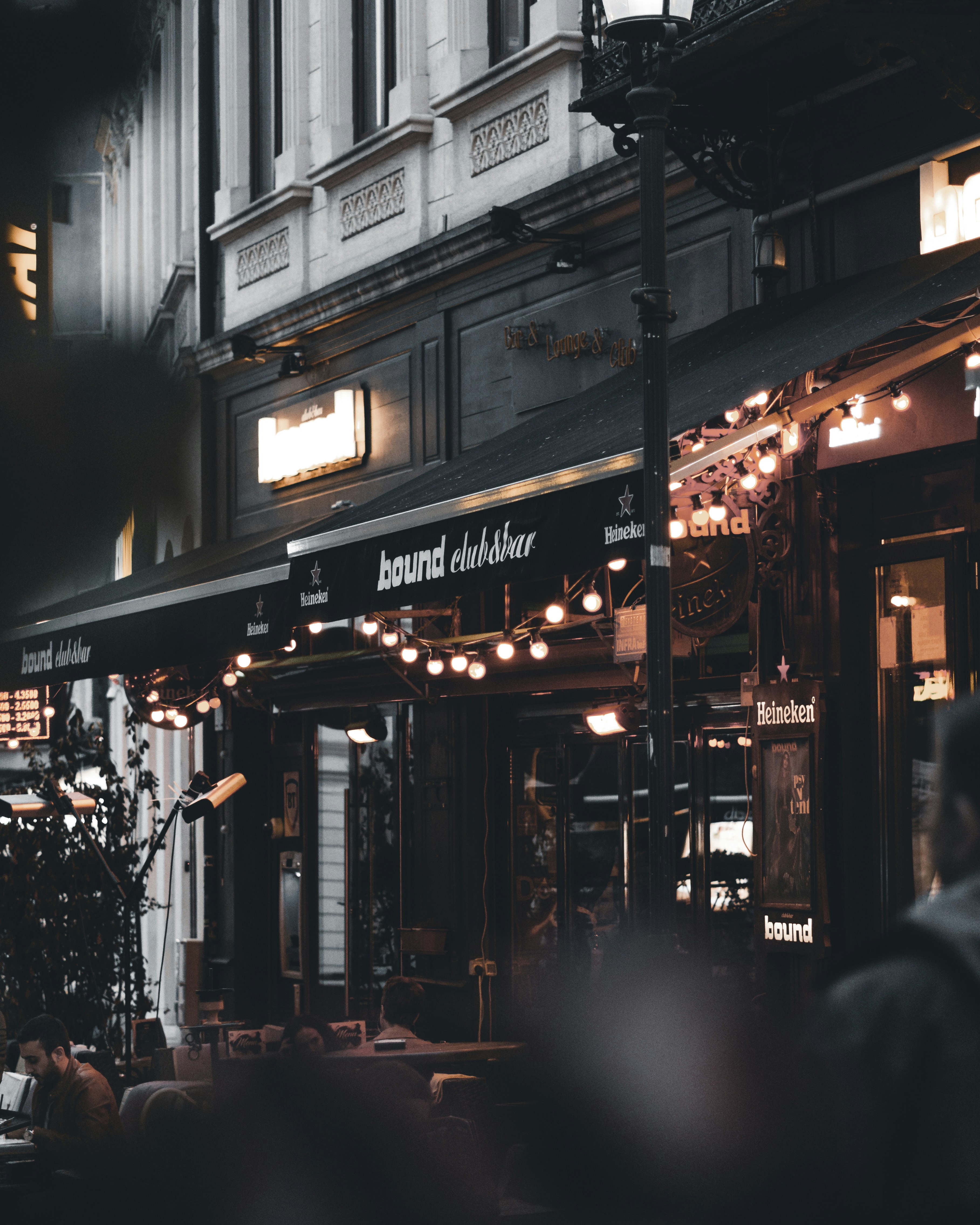 Photo by bogdanchesa