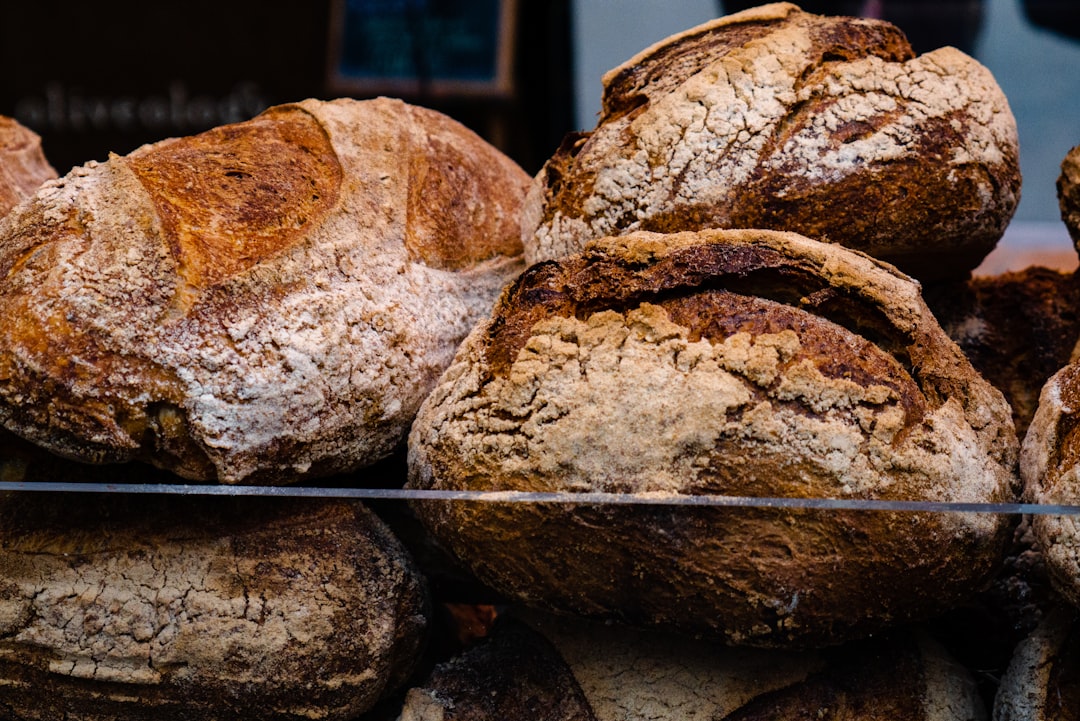 baked breads,