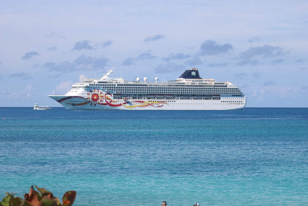 white cruiseship in the middle of ocean