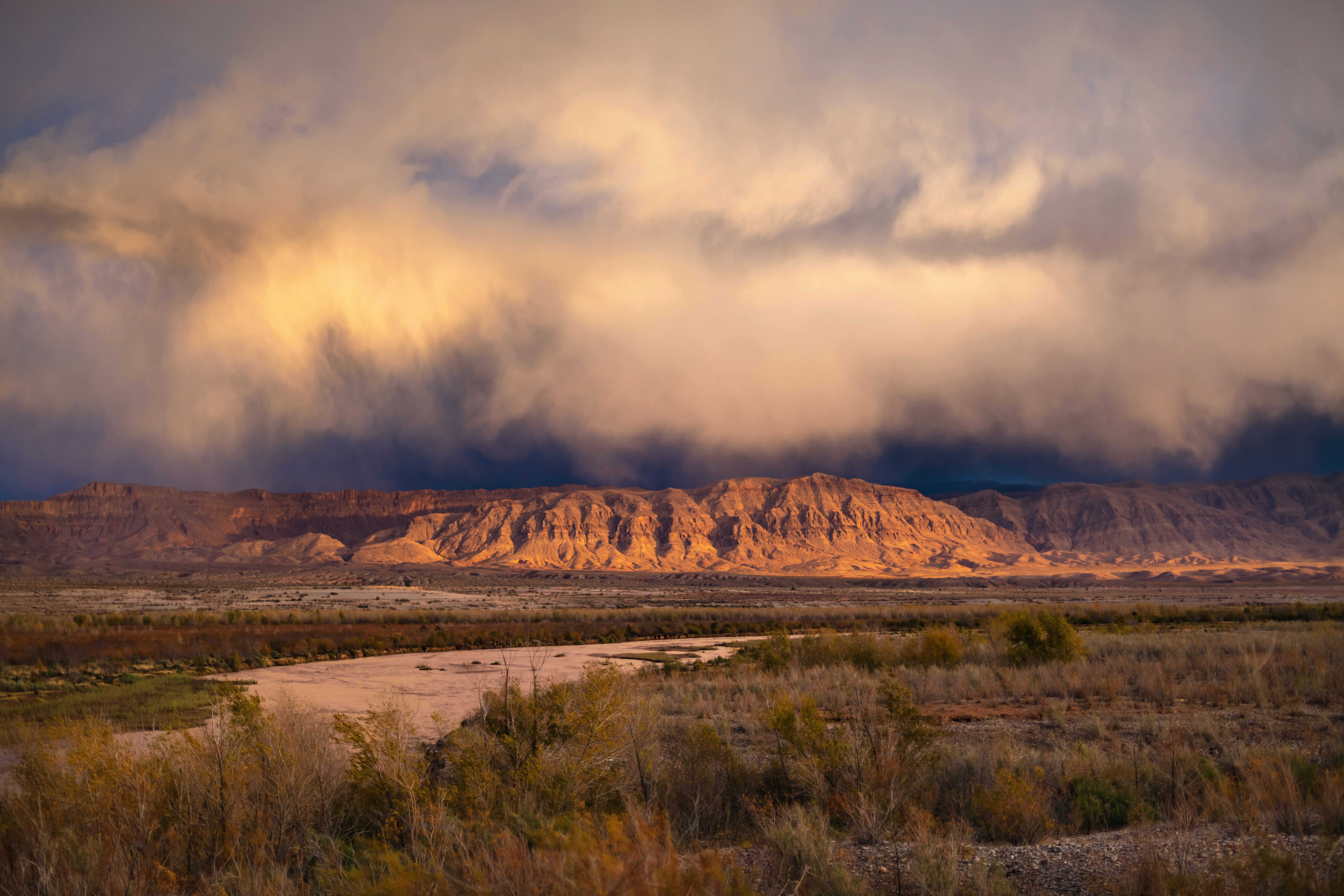 Photo by worldsbetweenlines