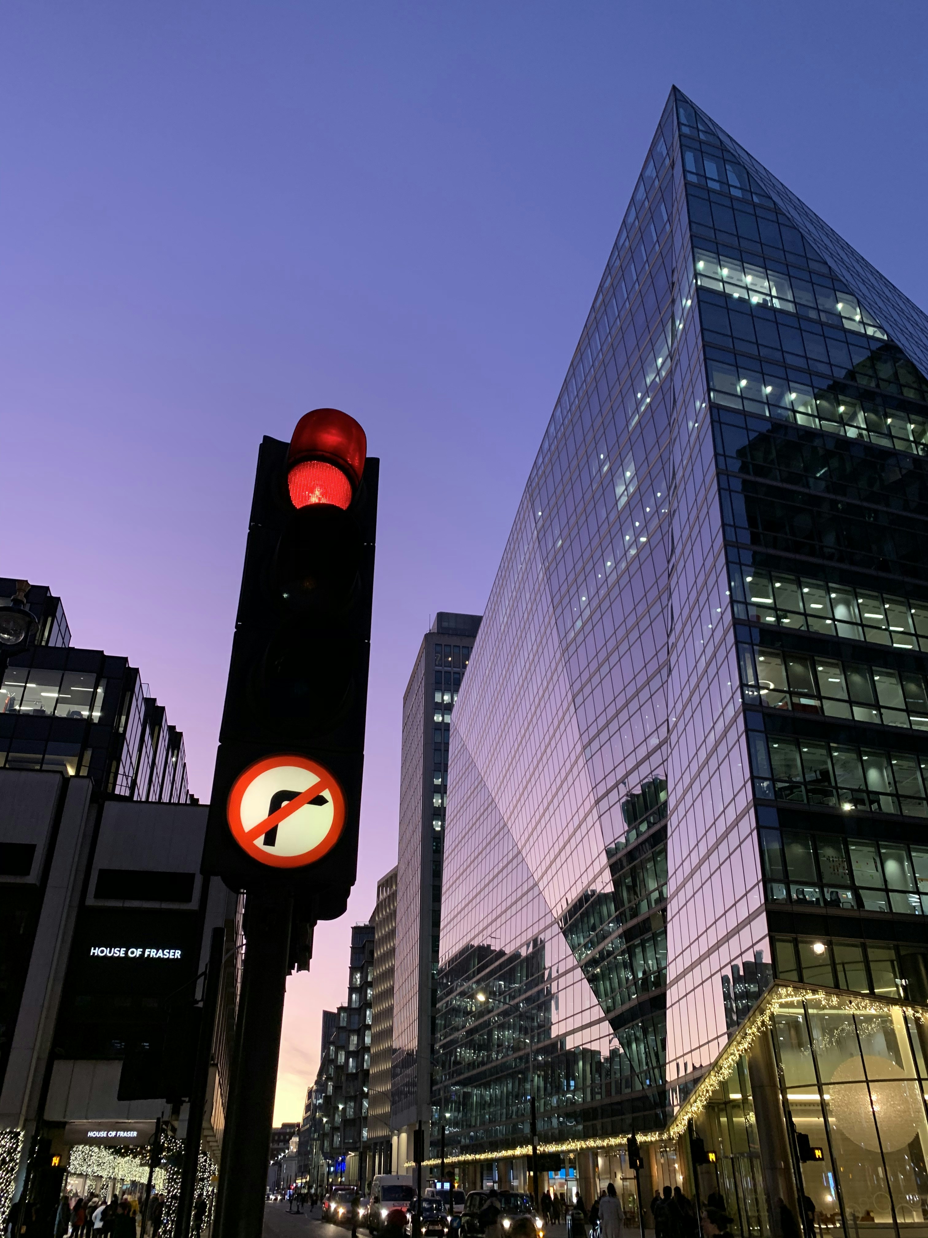 UBS Maintains Neutral on Cboe Global Markets, Raises Price Target to $265