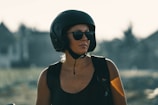 woman looking at her right during day