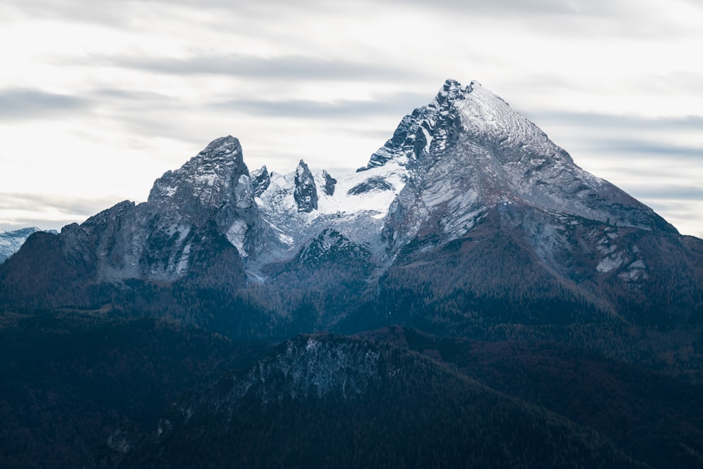 mountain at daytime