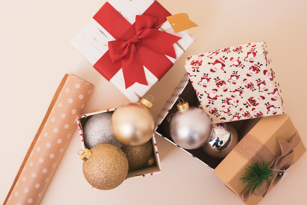 grey and white bauble balls