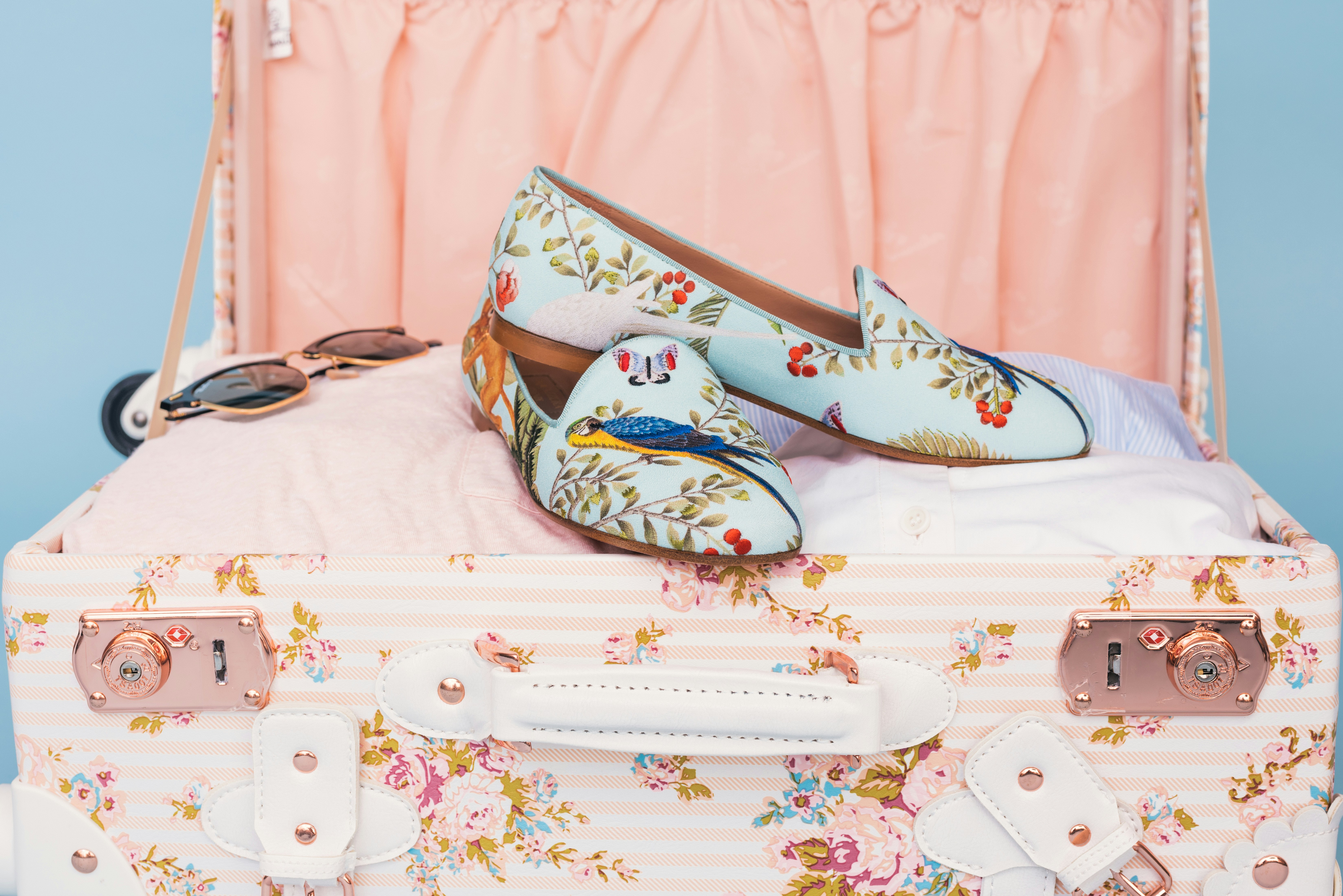 pair of loral flats, 