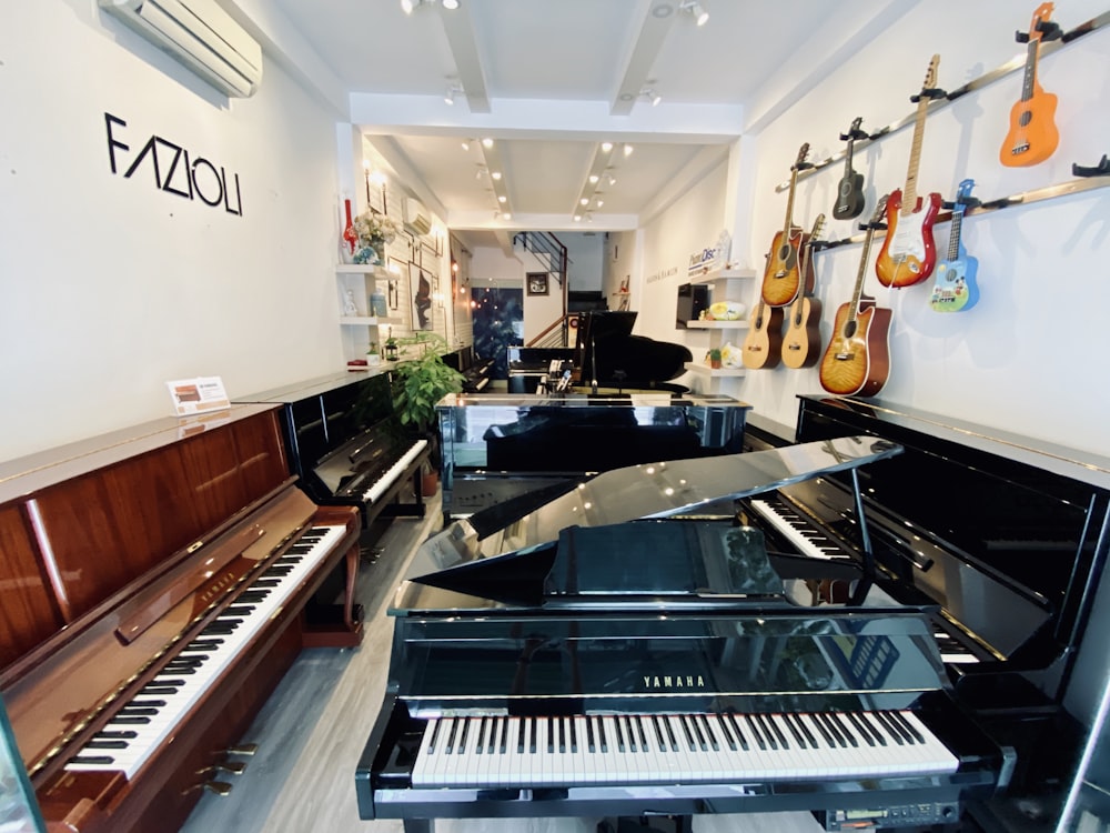 piano store