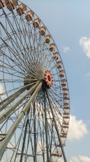 gray ferris wheel