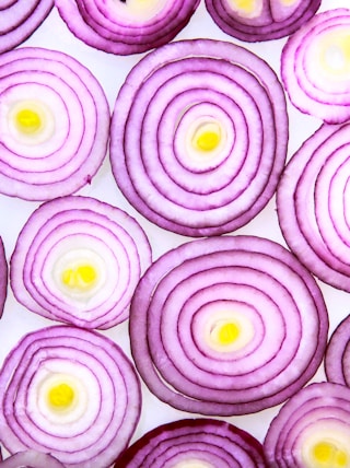 sliced onion