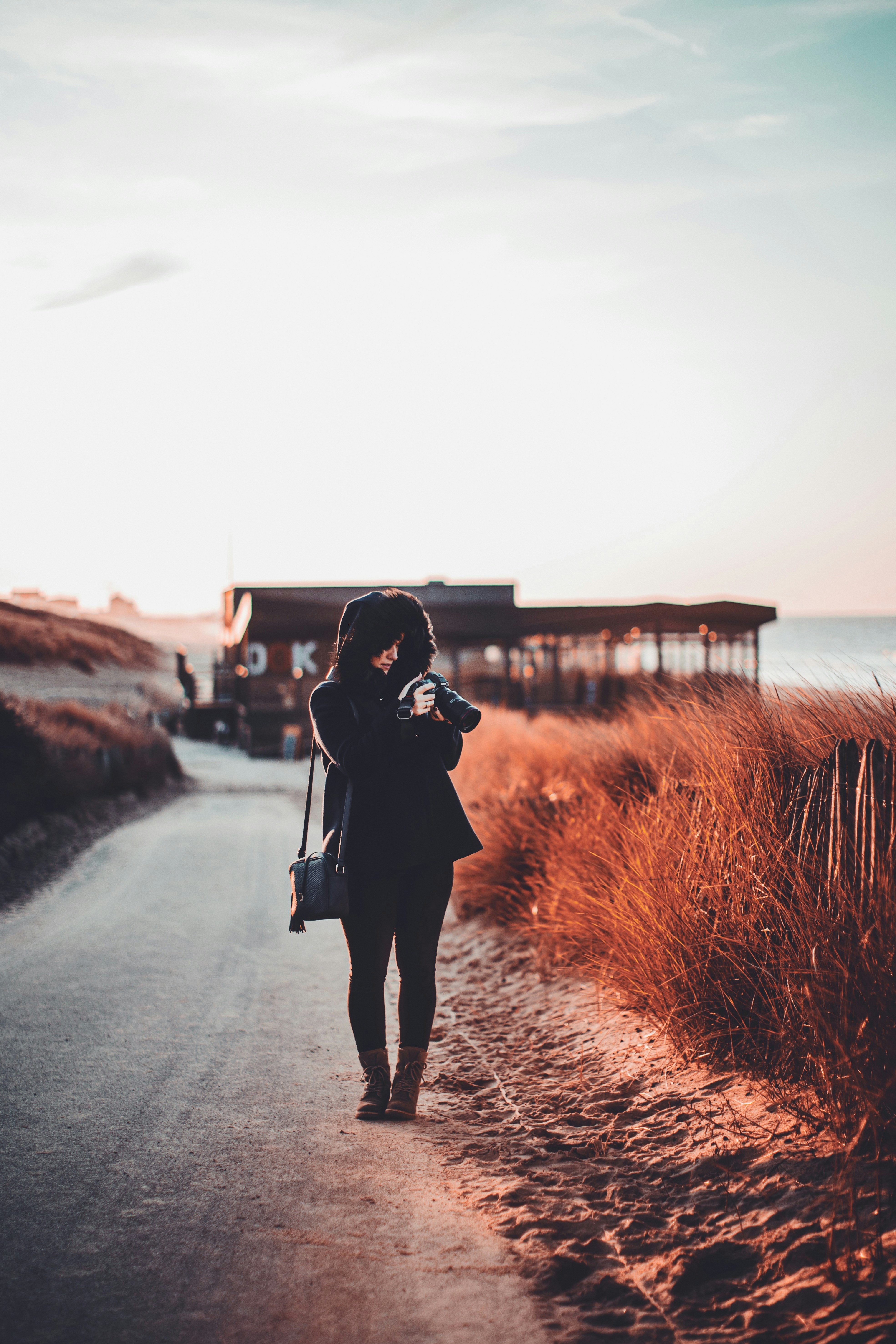 Photo by lorenzohamers