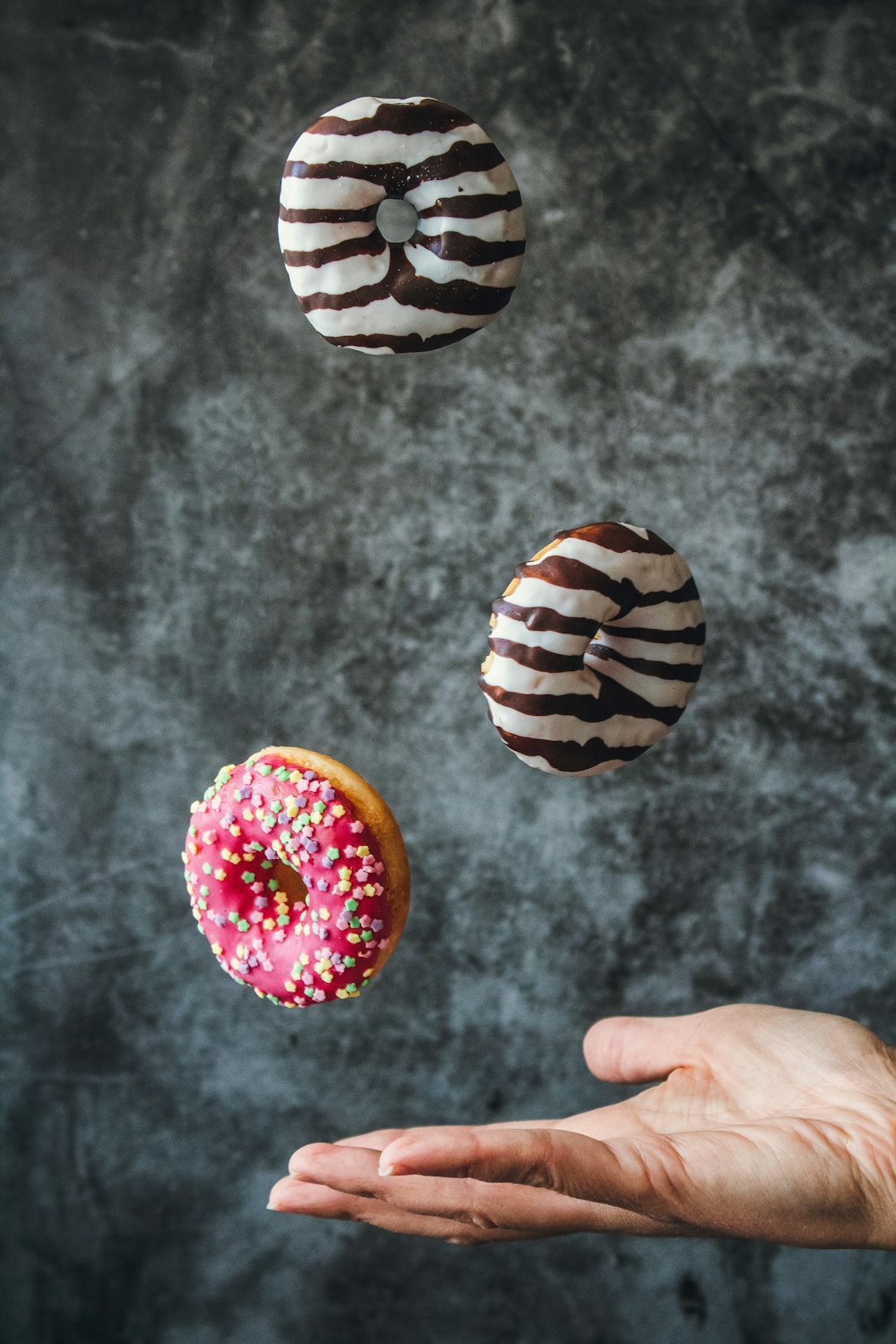 três donuts