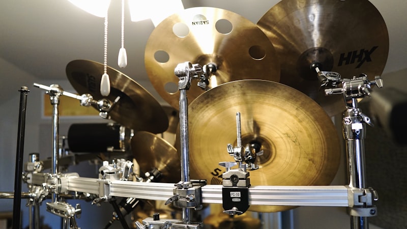 Professional drum kit setup for sampling drum sounds into FL Studio