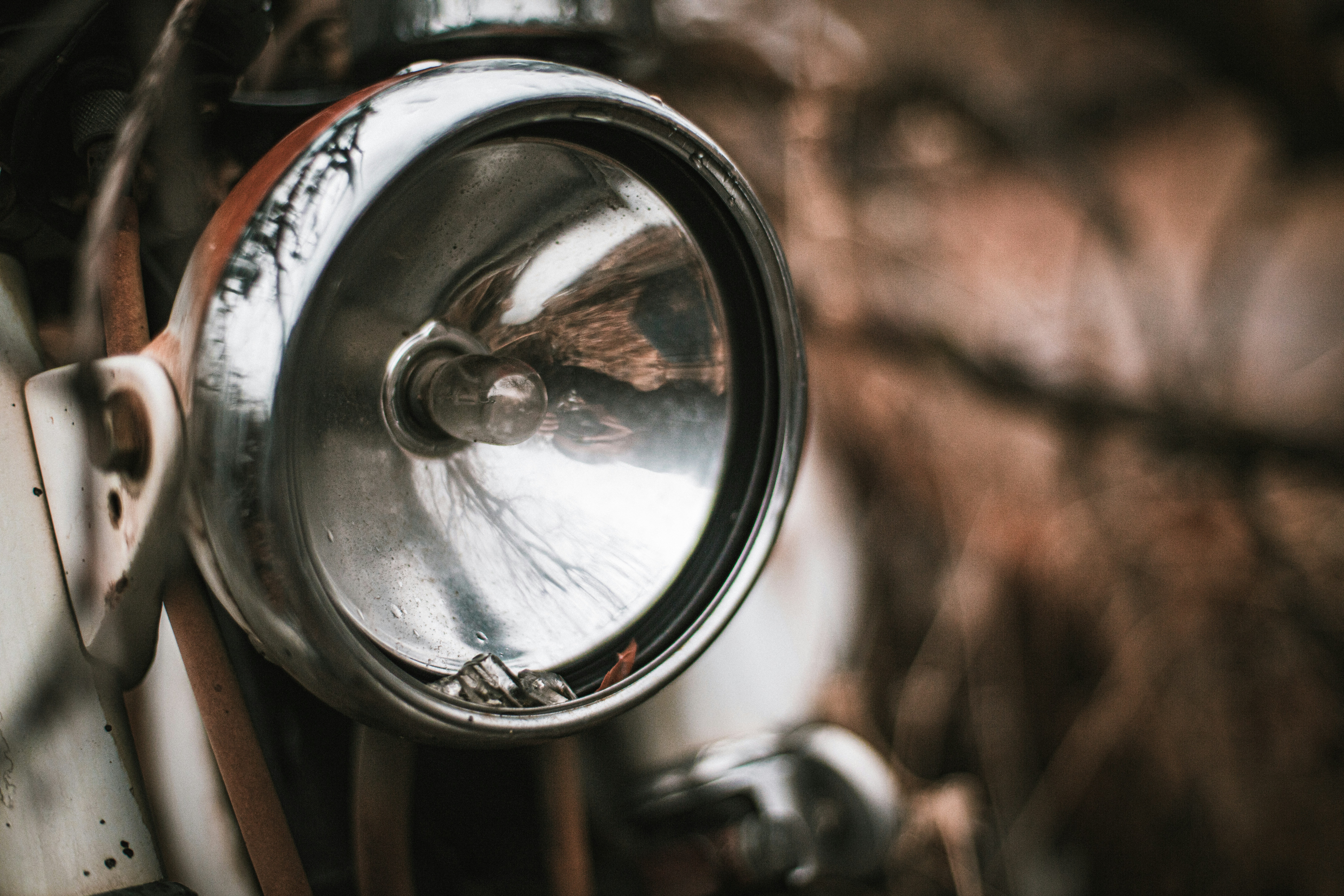 Photo by worldsbetweenlines