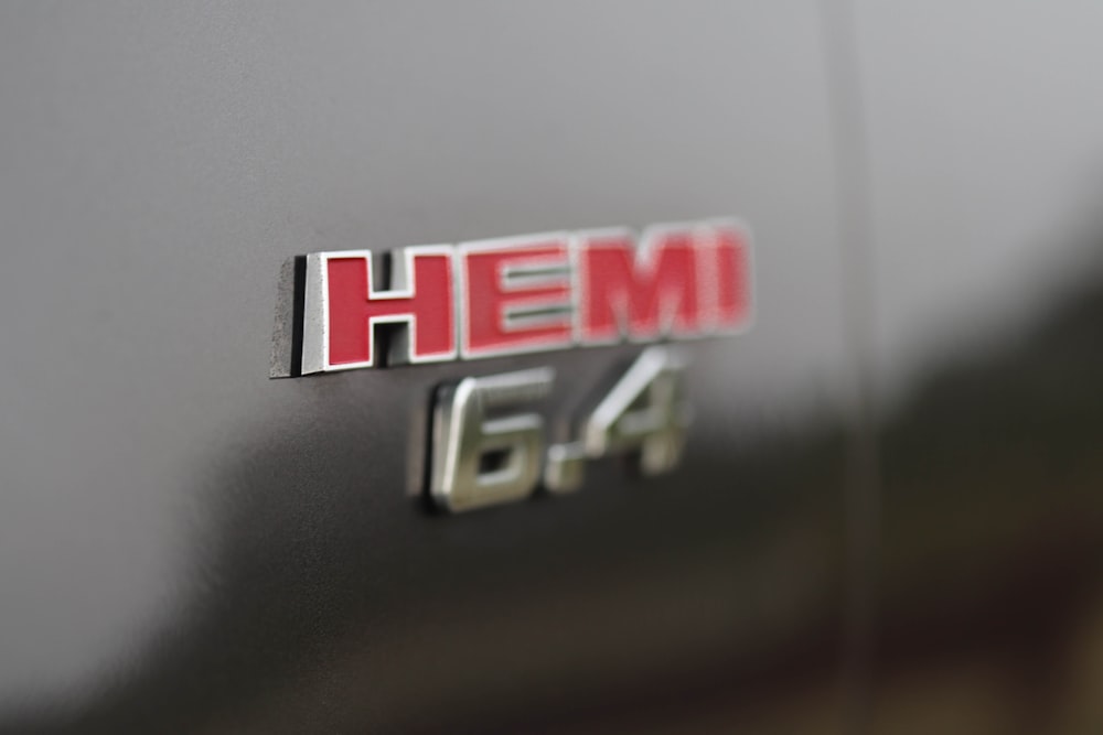 coche Hemi 6.4 negro