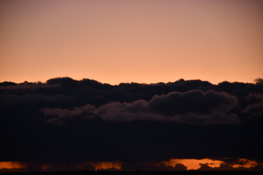 日没時の雲